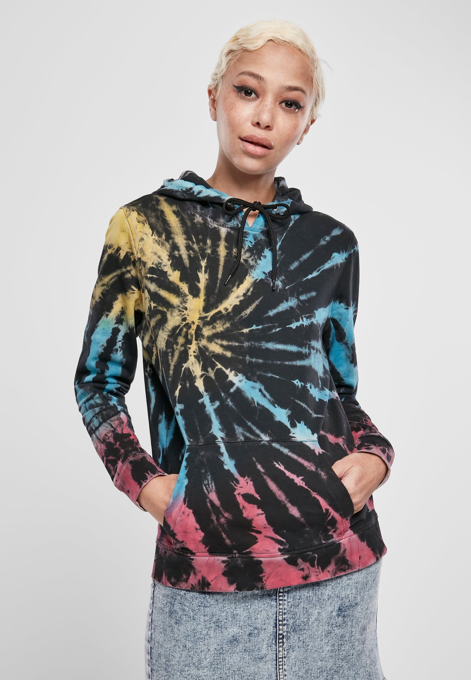 UC Tie Dye hettupeysa