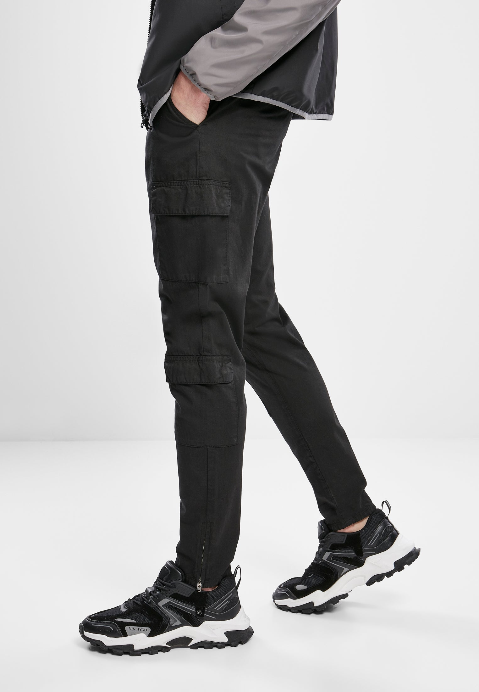UC Tapered Double Cargo Pants