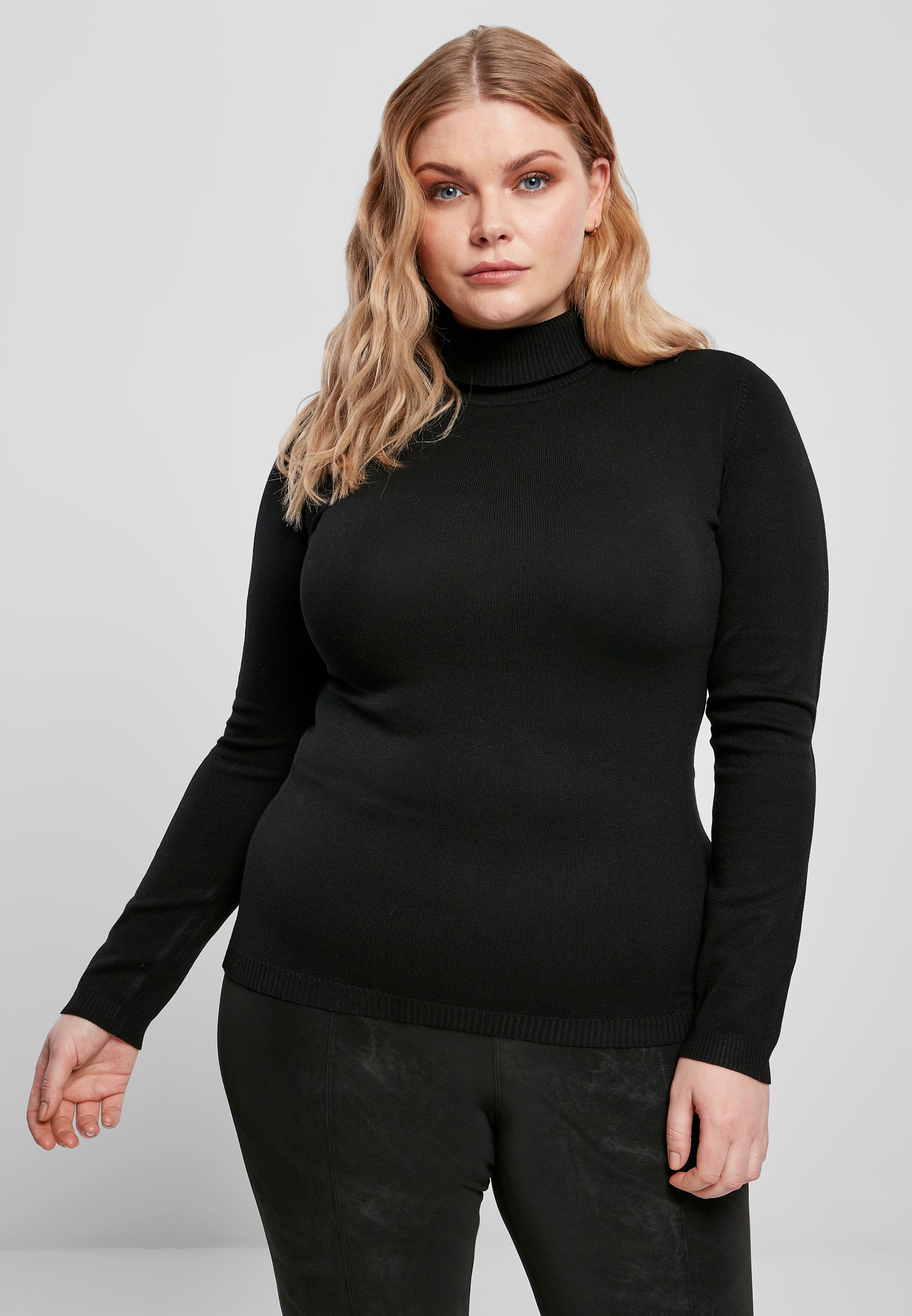 UC Basic Turtleneck Sweater