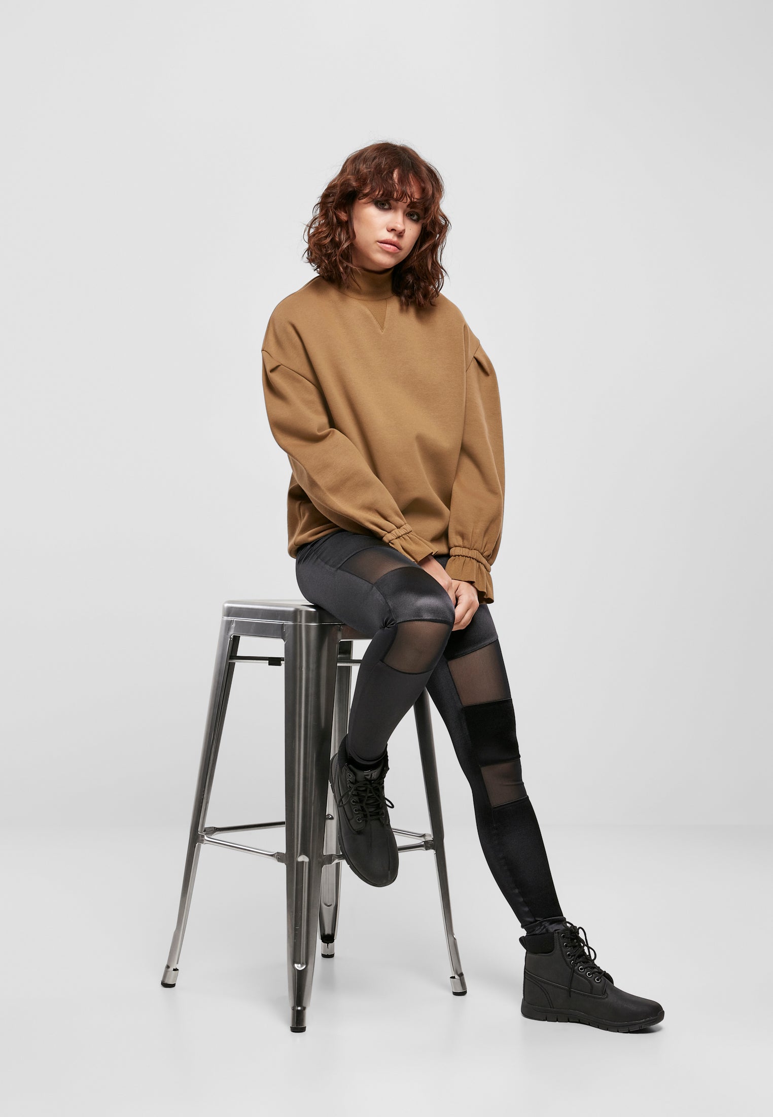 UC Shiny Tech Mesh Leggings