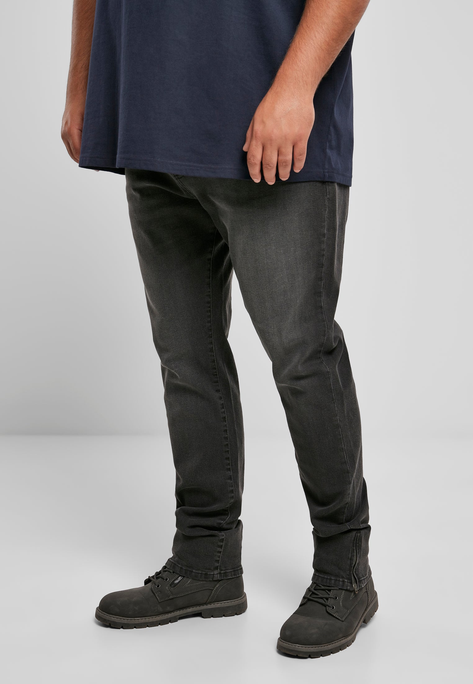 Jeans aderenti con cerniera UC