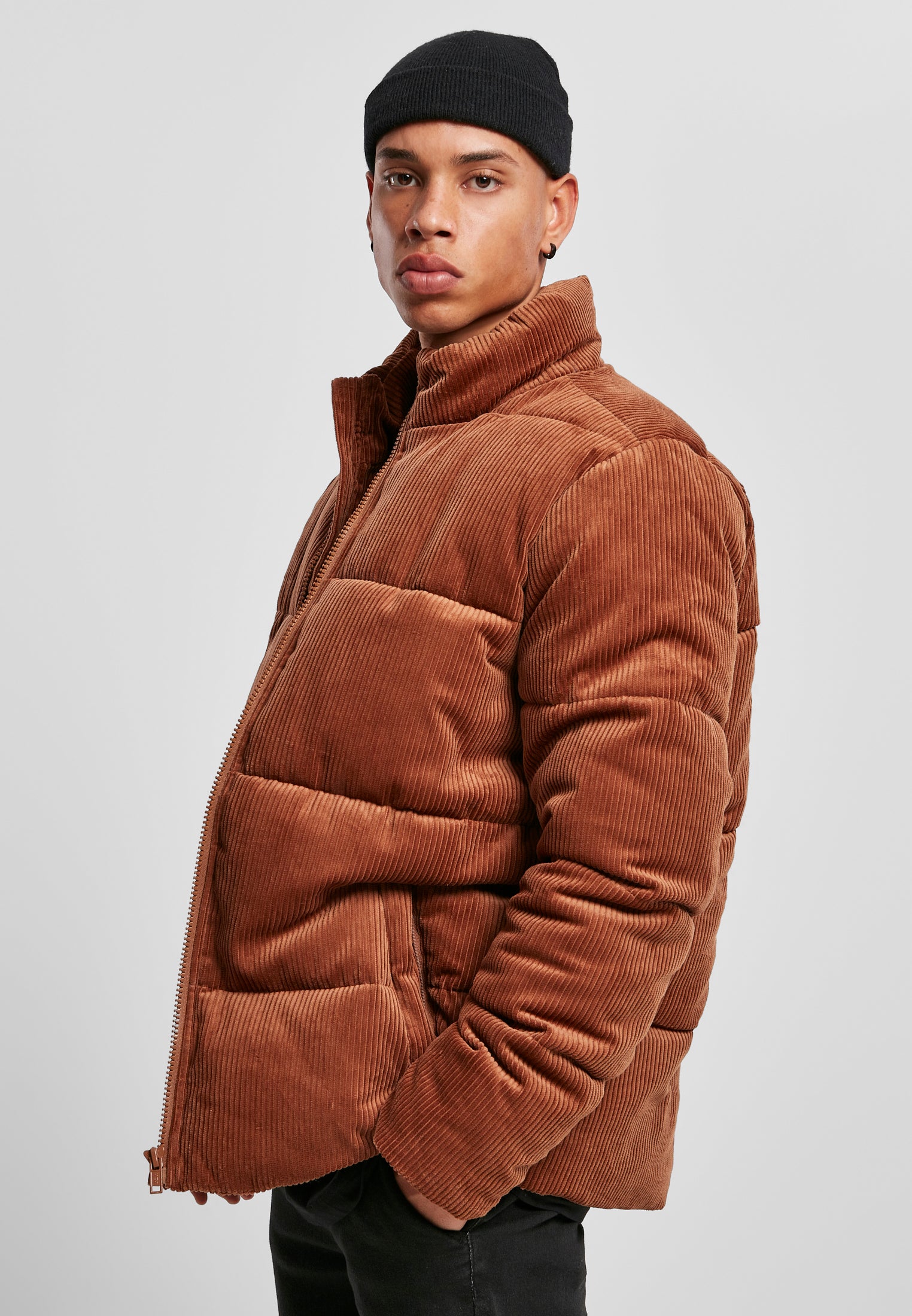 Giacca imbottita in velluto a coste UC Boxy