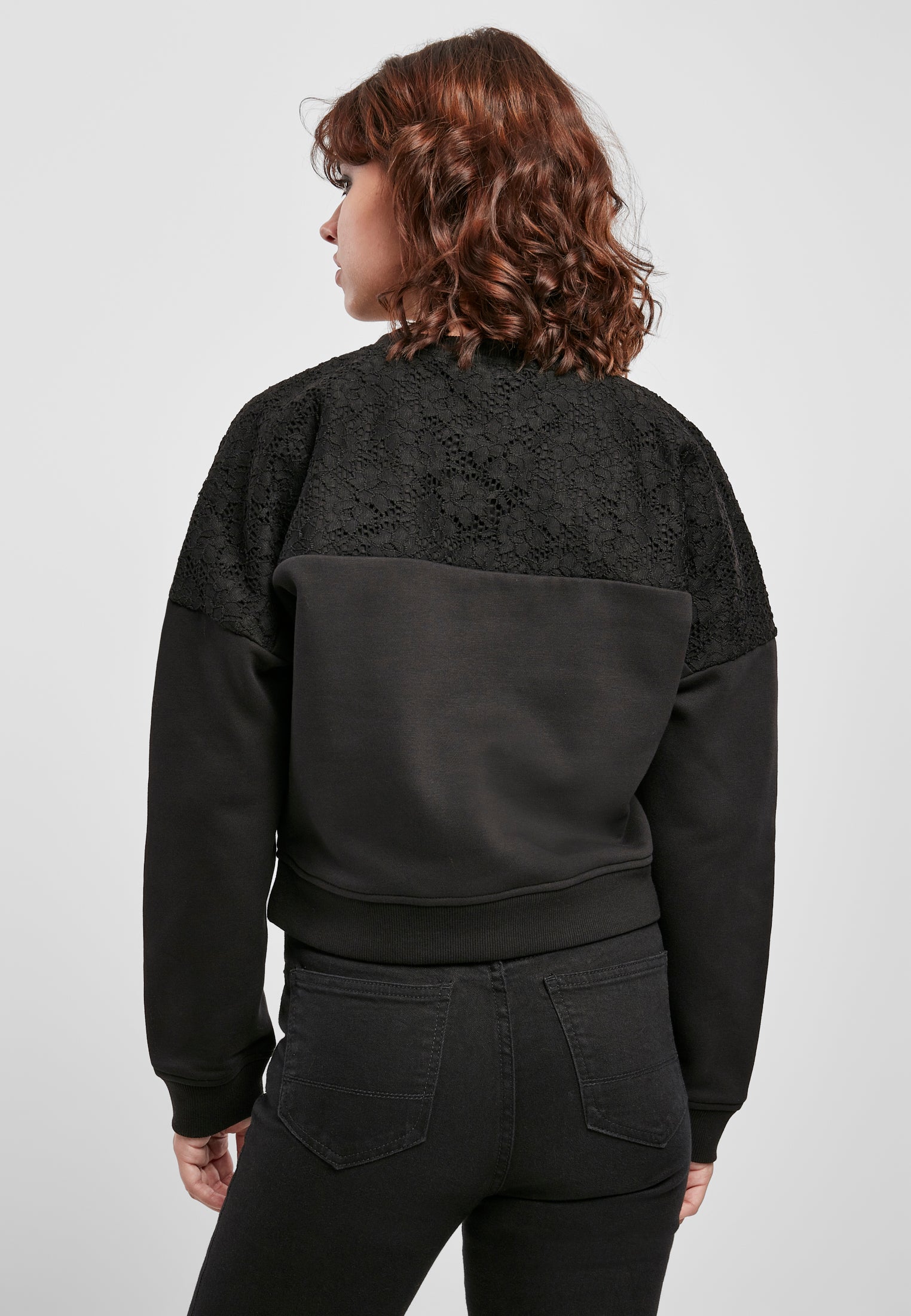 UC Short Oversized Lace Inset Crew