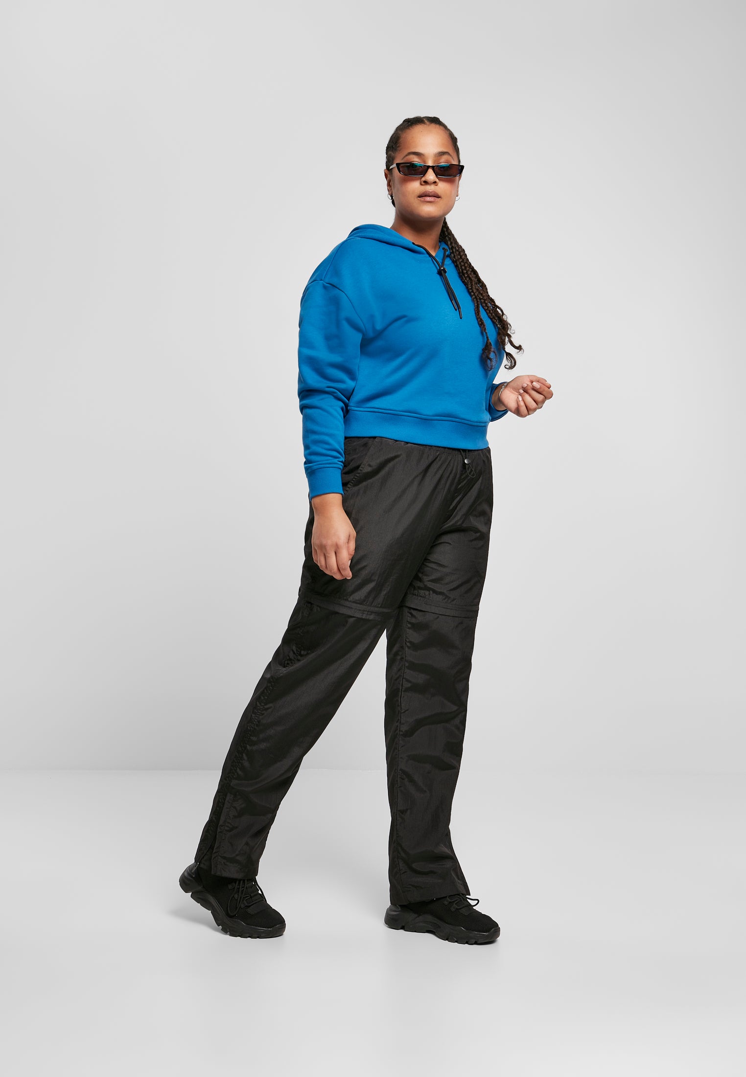 UC Shiny Crinkle Nylon Zip Pants