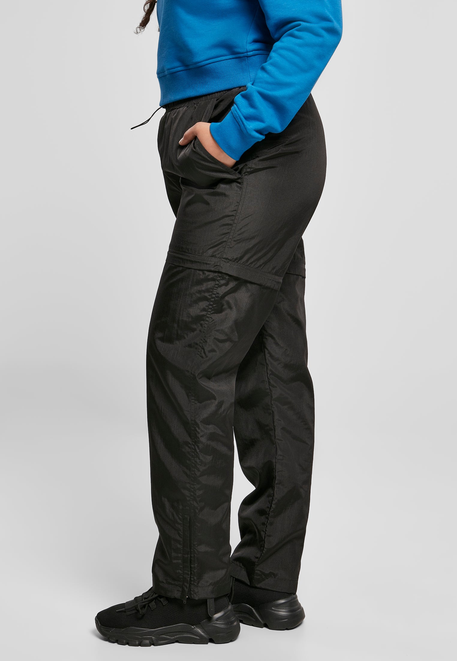 UC Shiny Crinkle Nylon Zip Pants