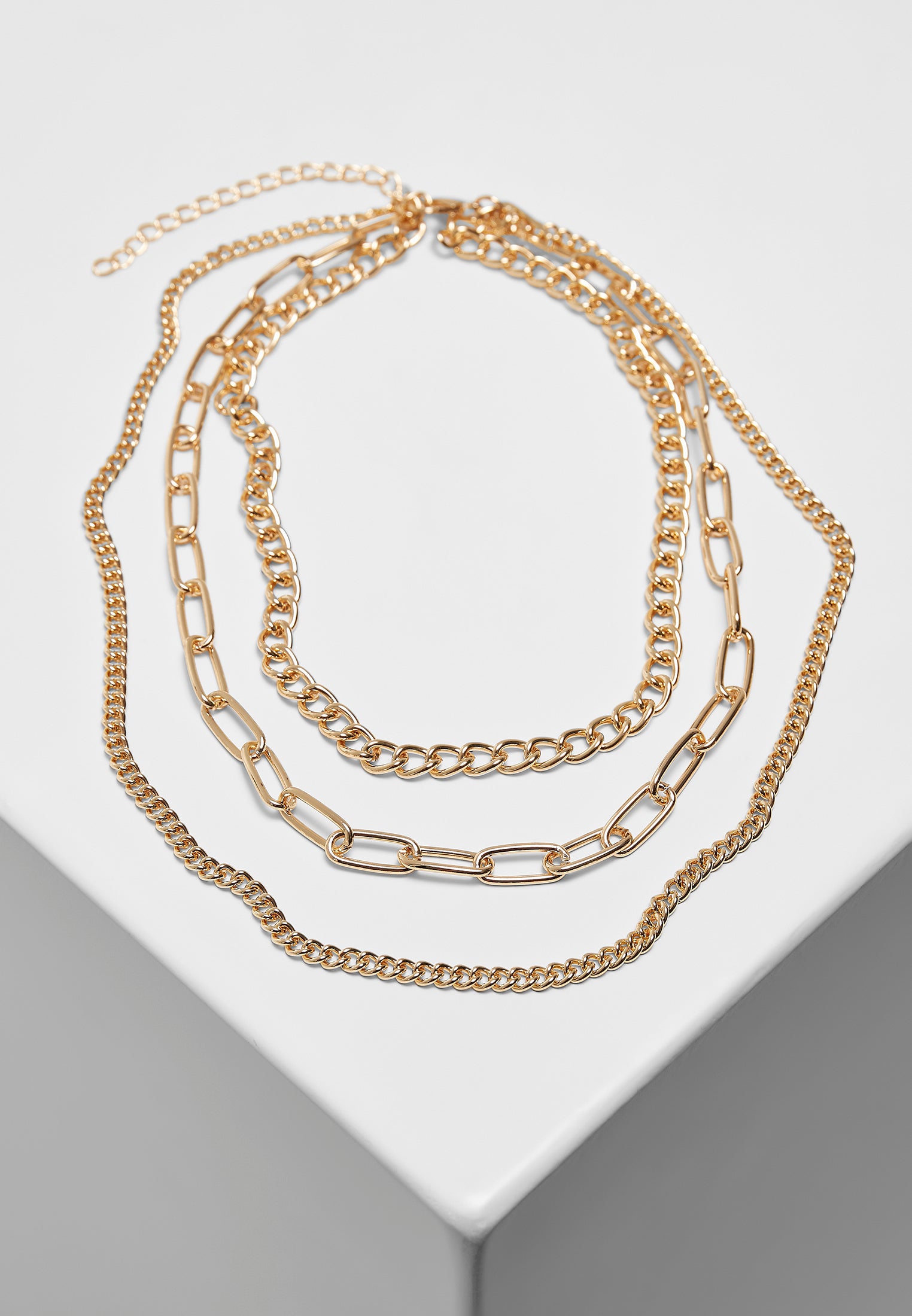 UC Layering Chain Necklace