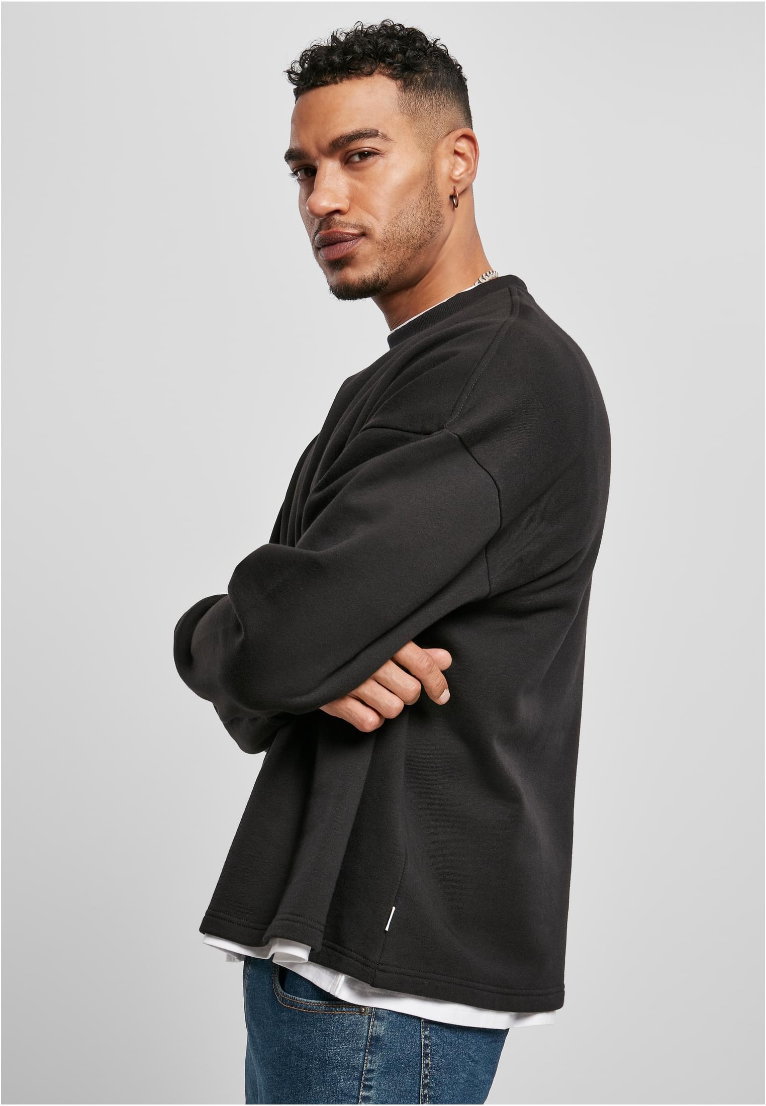 UC Organic Oversized Boxy Crew