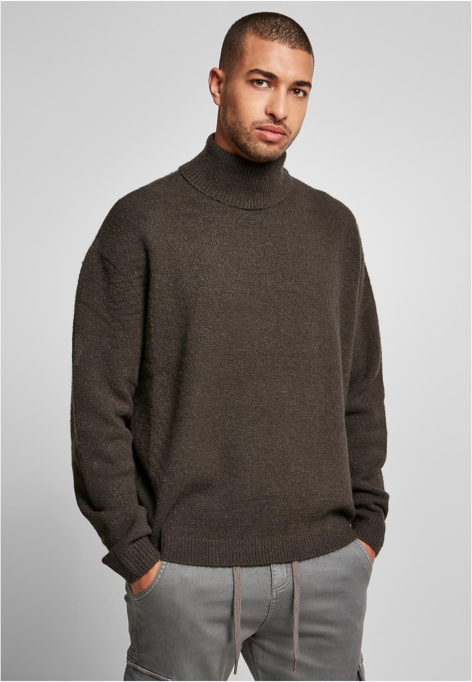 UC Oversized Roll Neck Sweater
