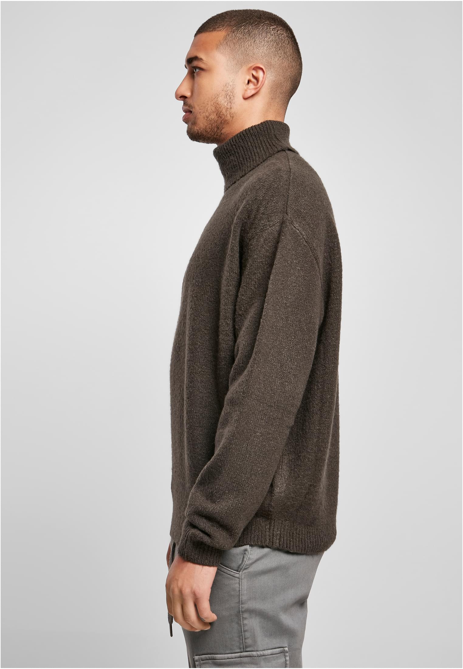 UC Oversized Roll Neck Sweater