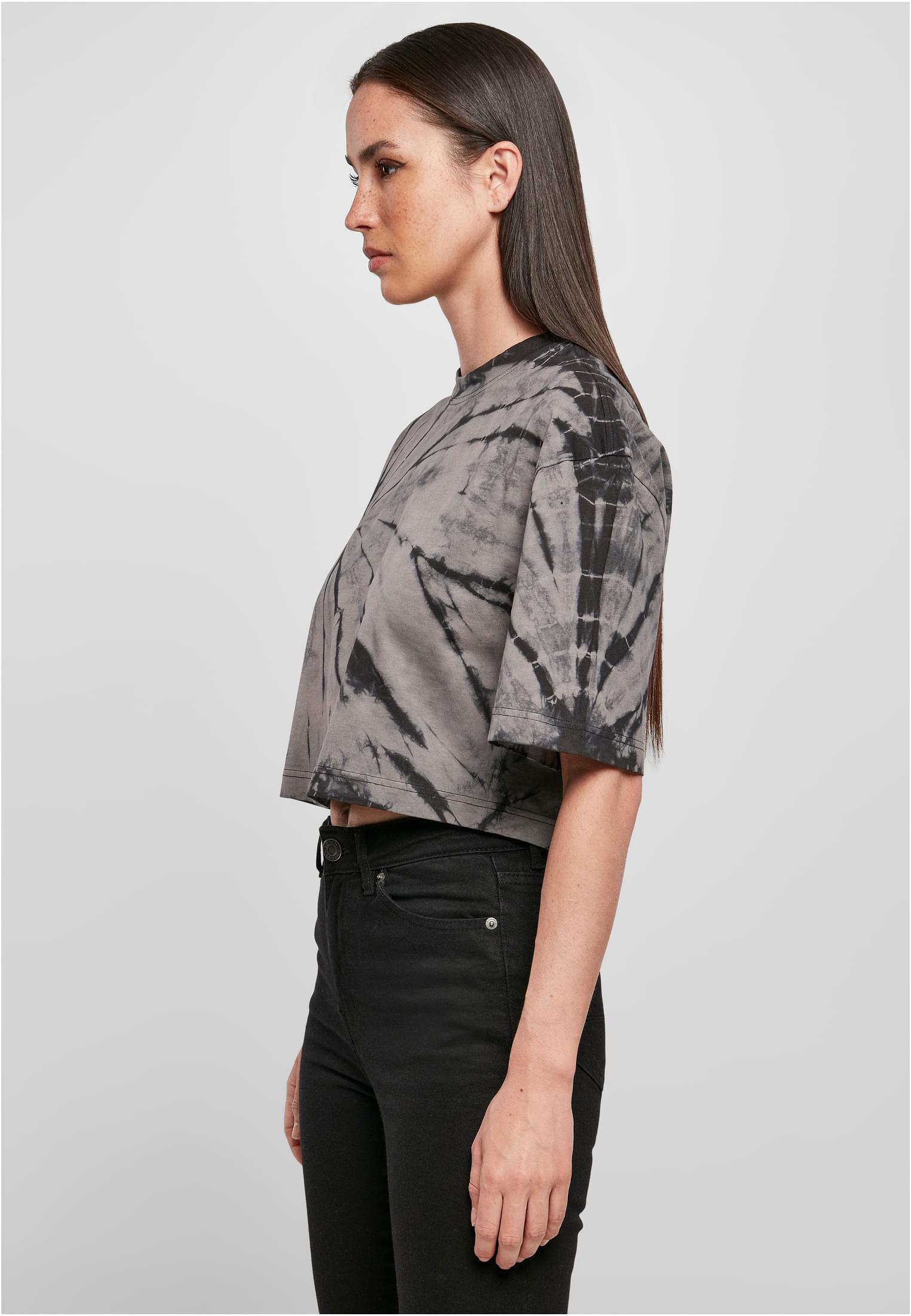 UC – Übergroßes, kurzes Batik-T-Shirt