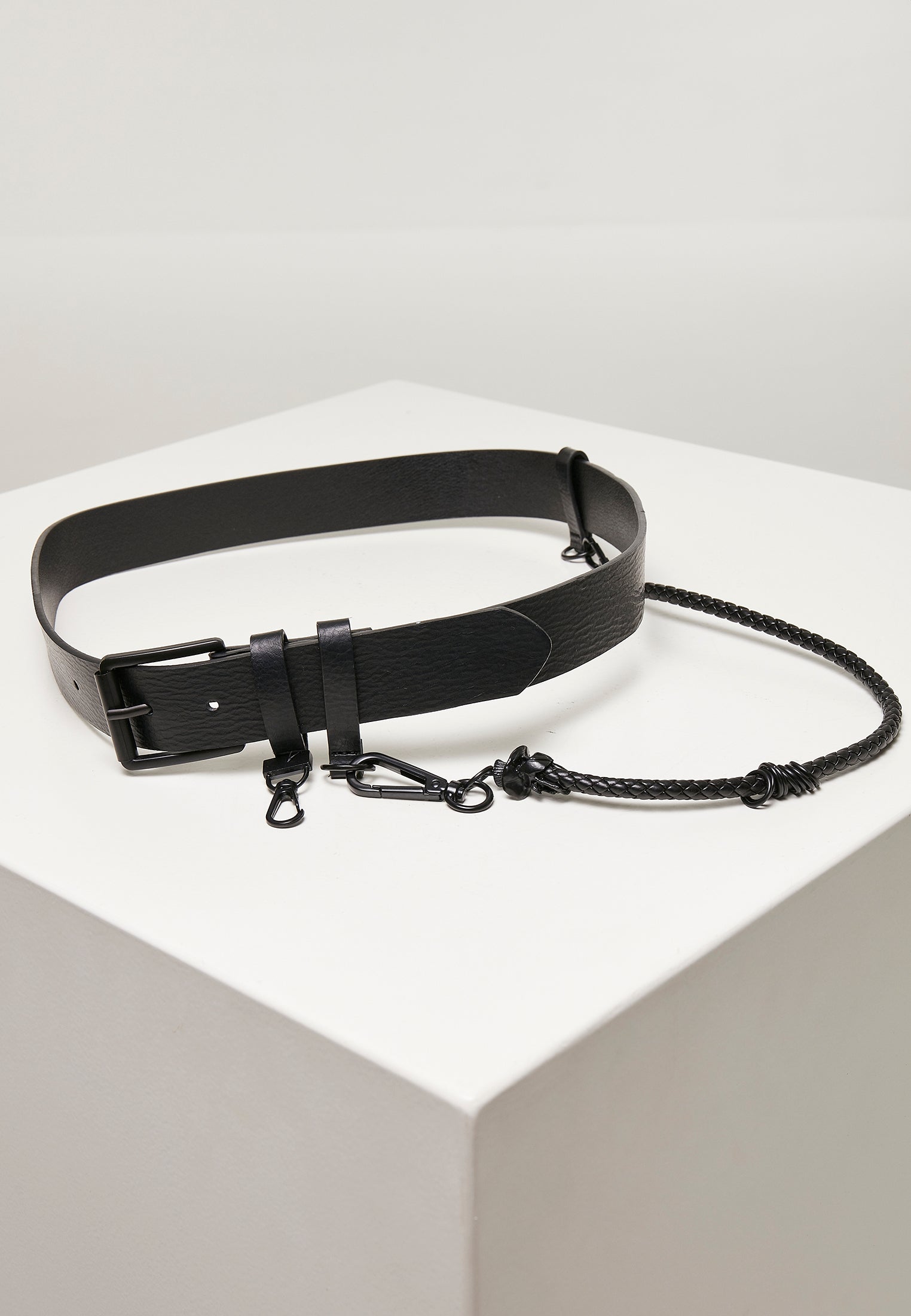 UC Imitation Leather Belt With Key Chain