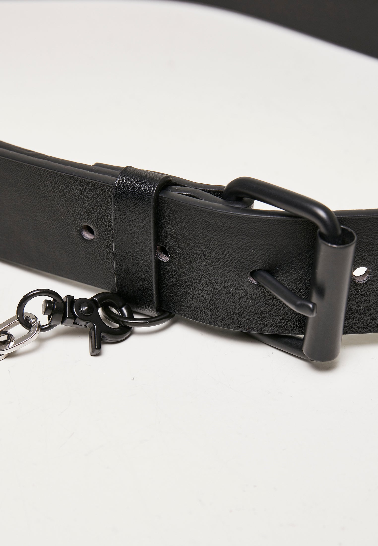 UC Imitation Leather Belt With Metal Chain