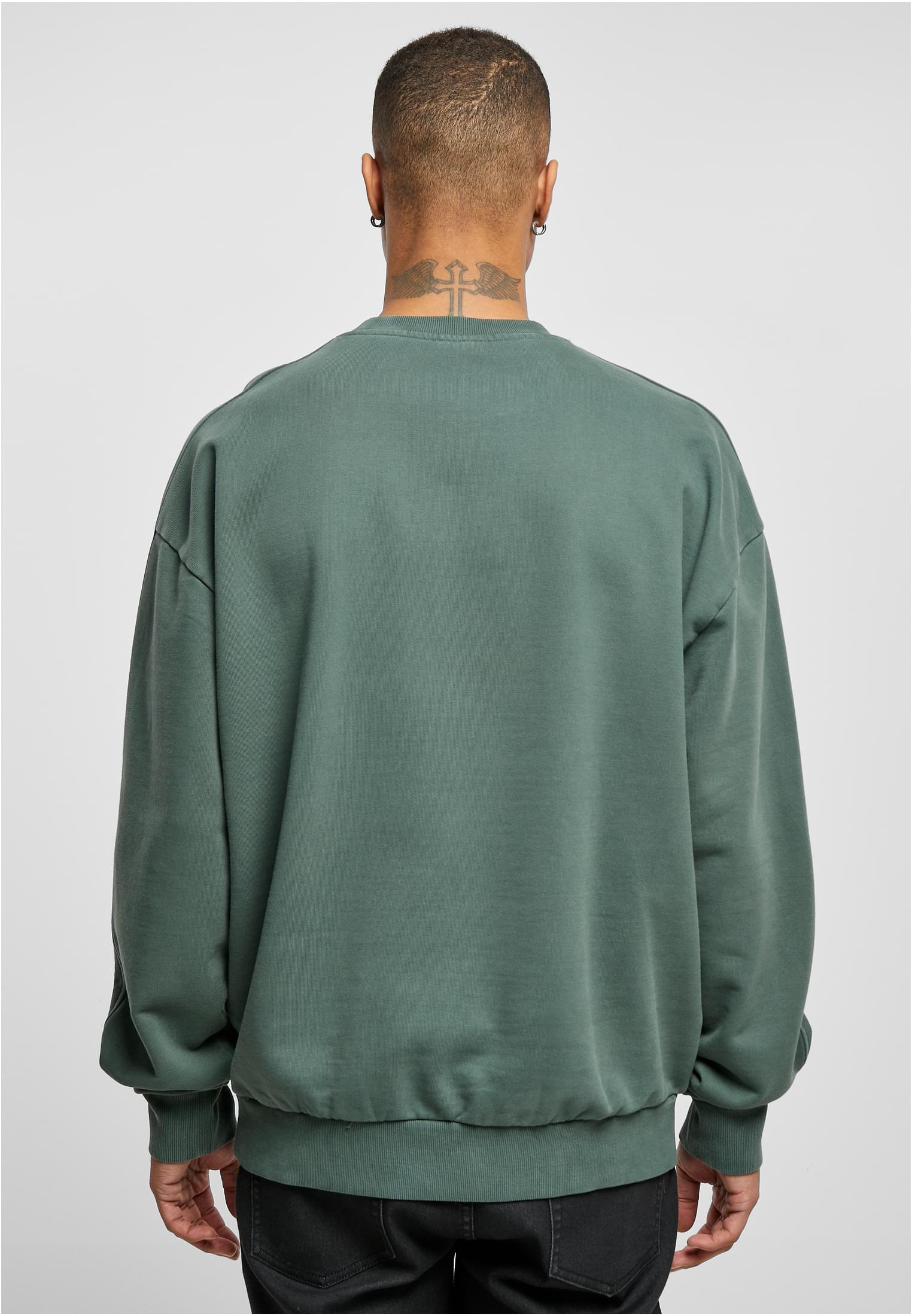 Sudadera con teñido en prenda de felpa gruesa UC