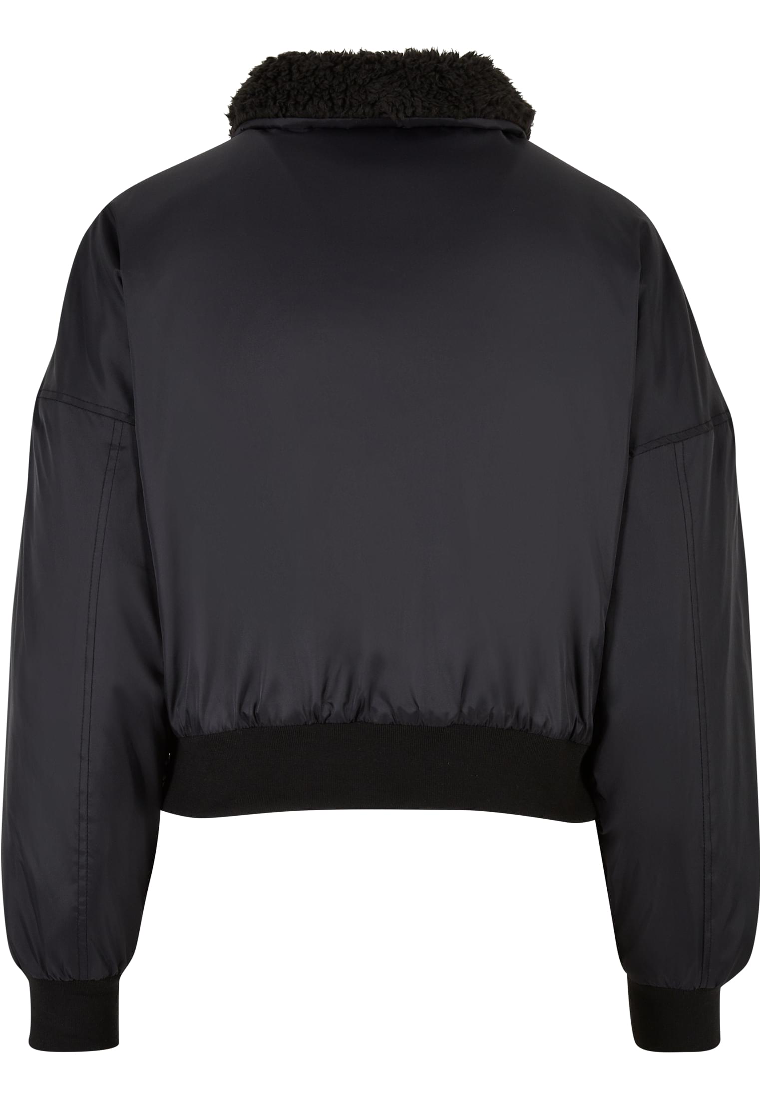 Baksidan av en svart UC Pilot Bomber Jacket med en fluffig sherpakrage.