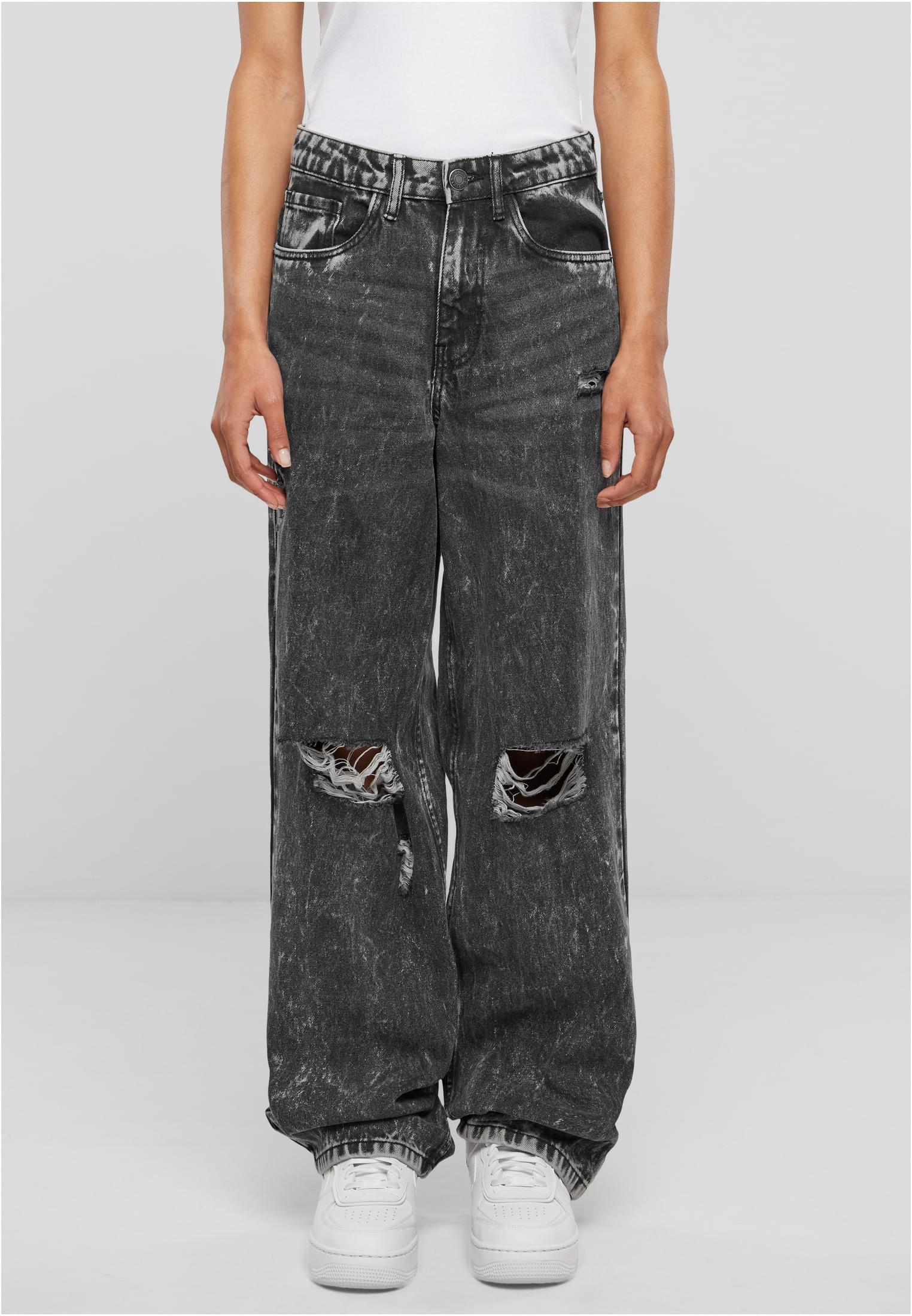 UC Distressed 90's Wide Leg Denim Pants