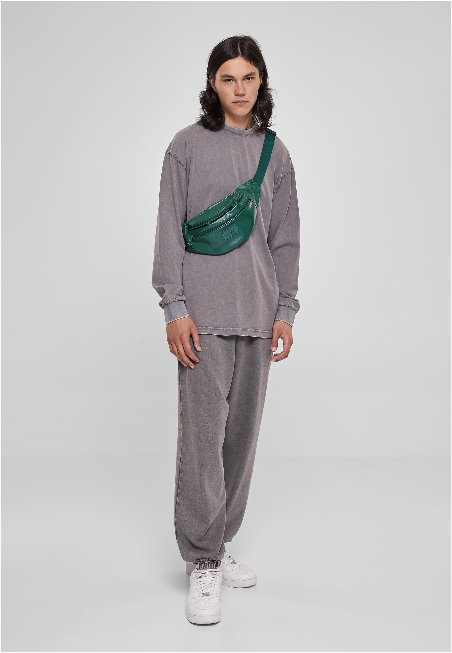 UC Heavy Boxy Acid Wash Longsleeve