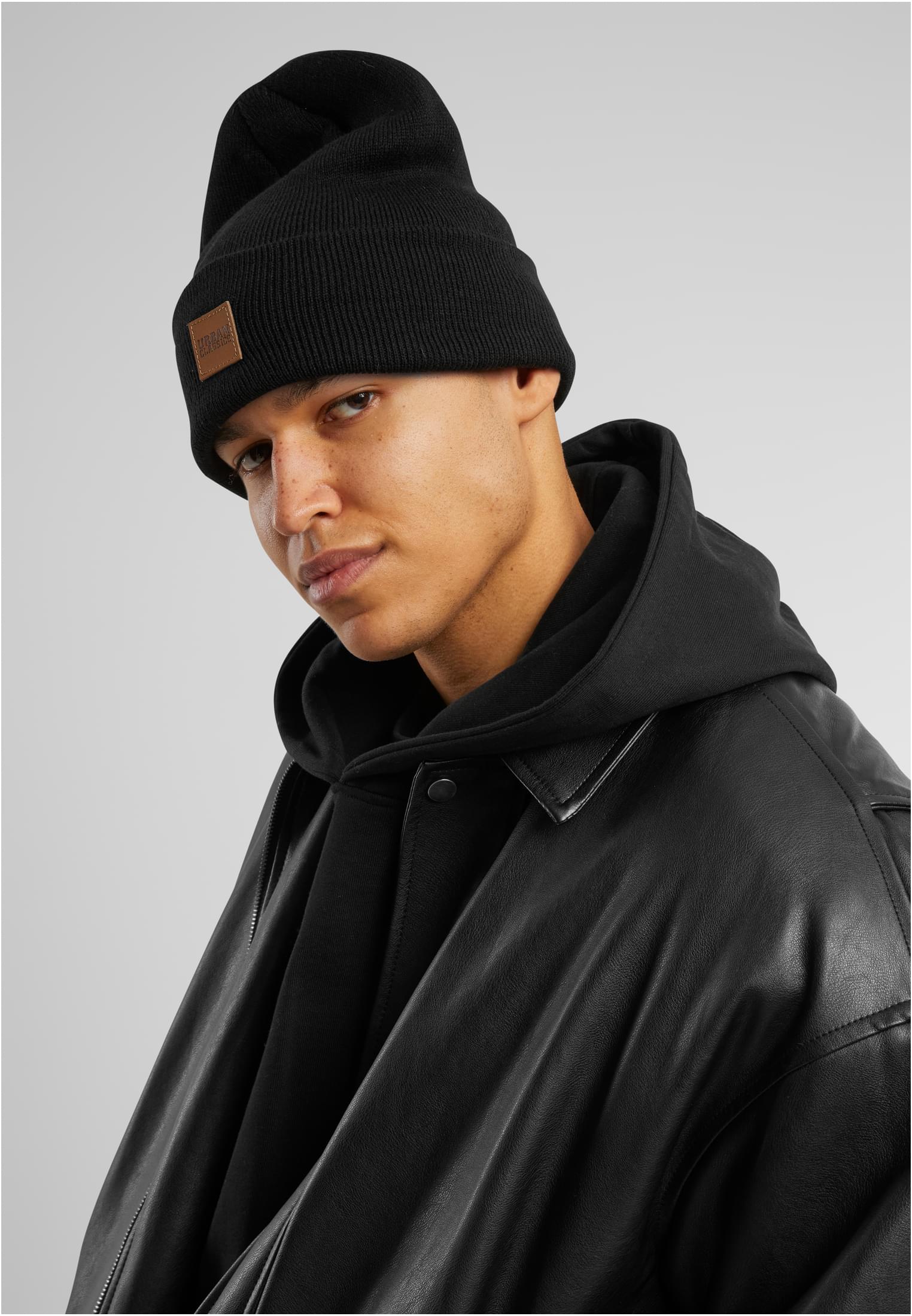 UC Synthetic Leatherpatch Long Beanie