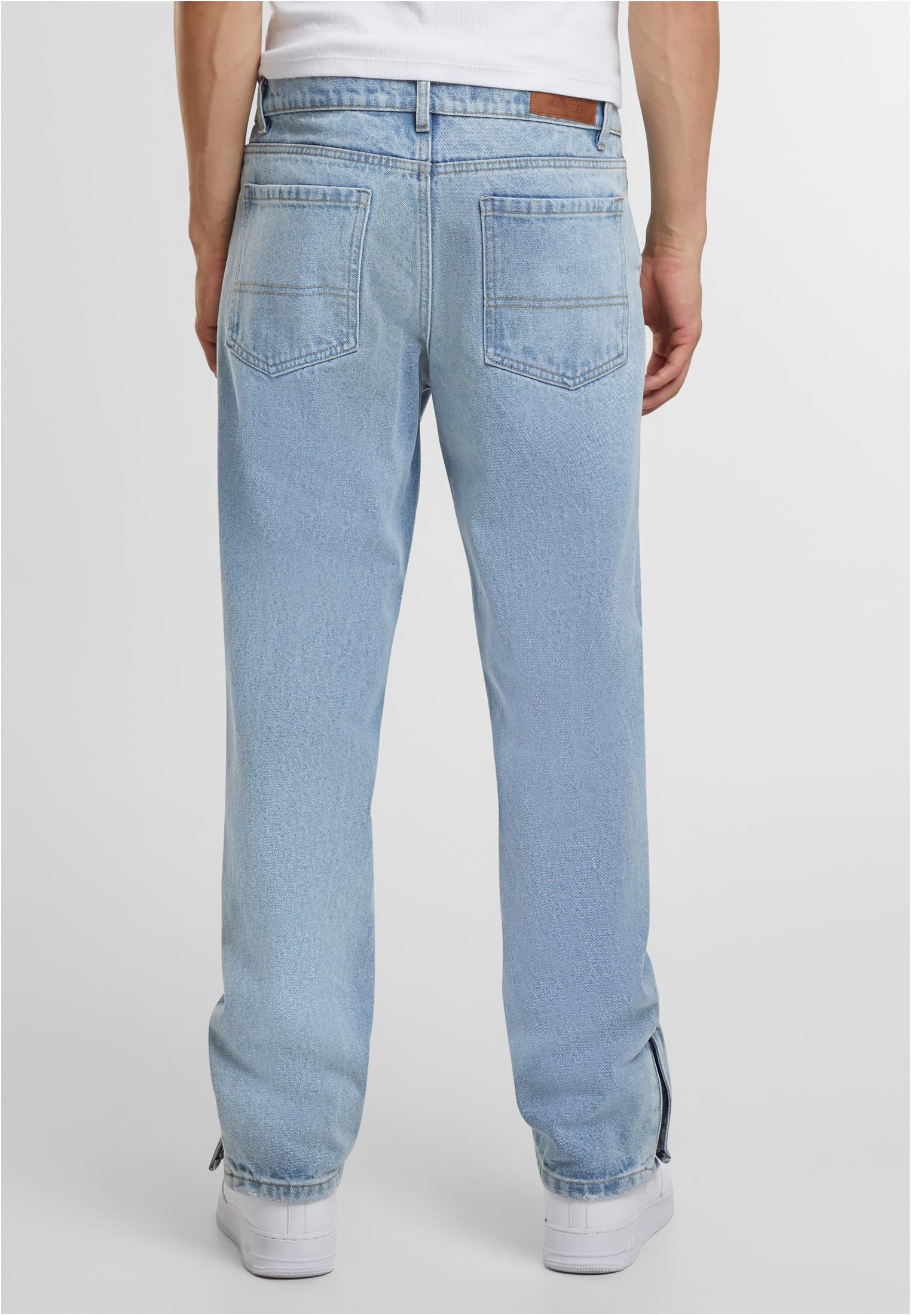 UC Heavy Ounce Straight Fit Zipped Jeans