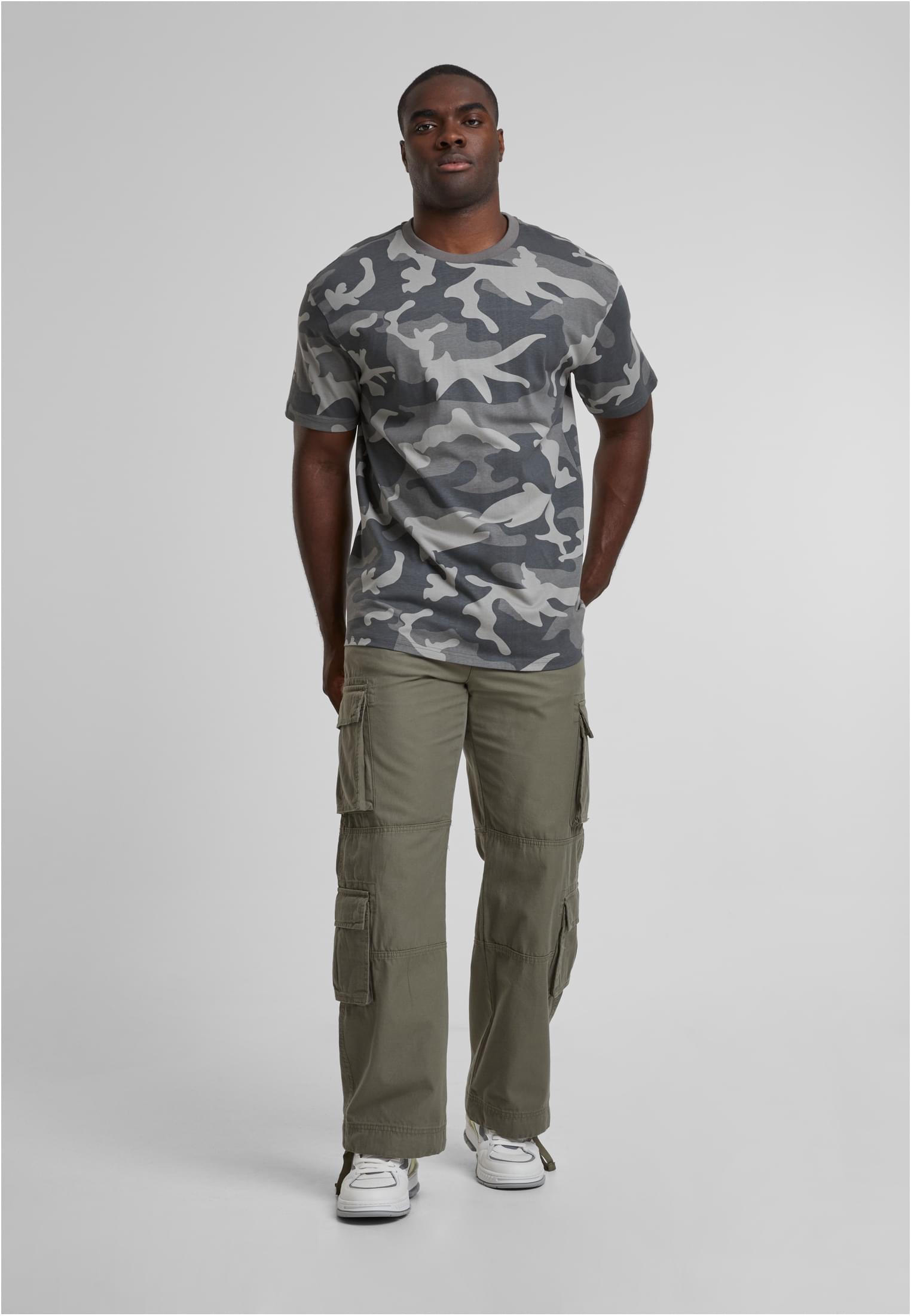 UC Oversized Simple Camo Tee