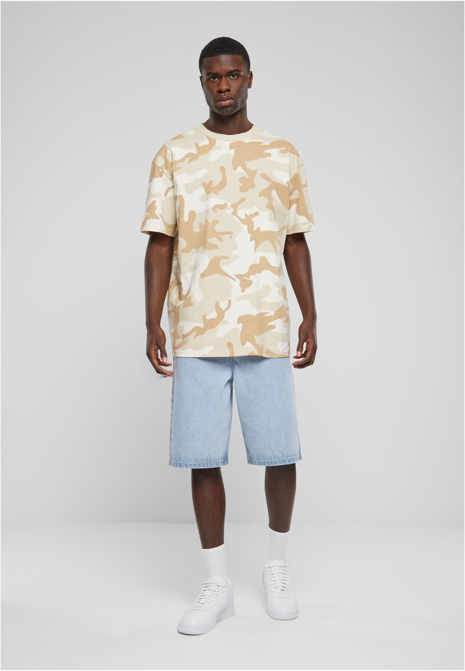 UC Oversized Simple Camo Tee