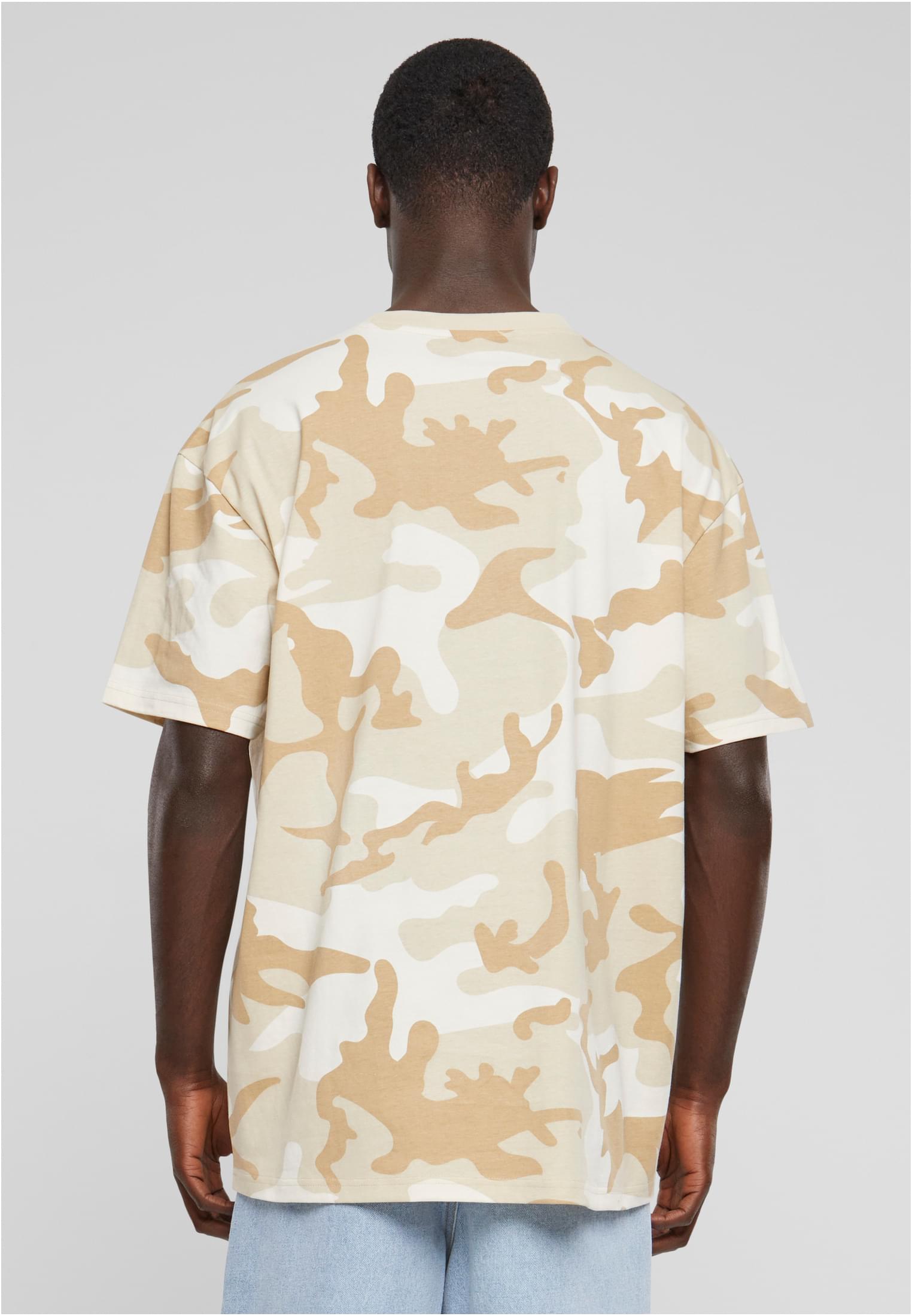 UC Oversized Simple Camo Tee