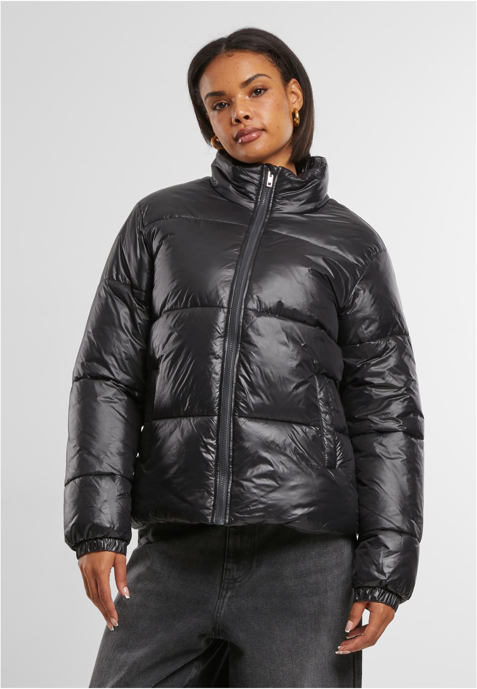 UC Recycled Short Shiny Puffer Jacket