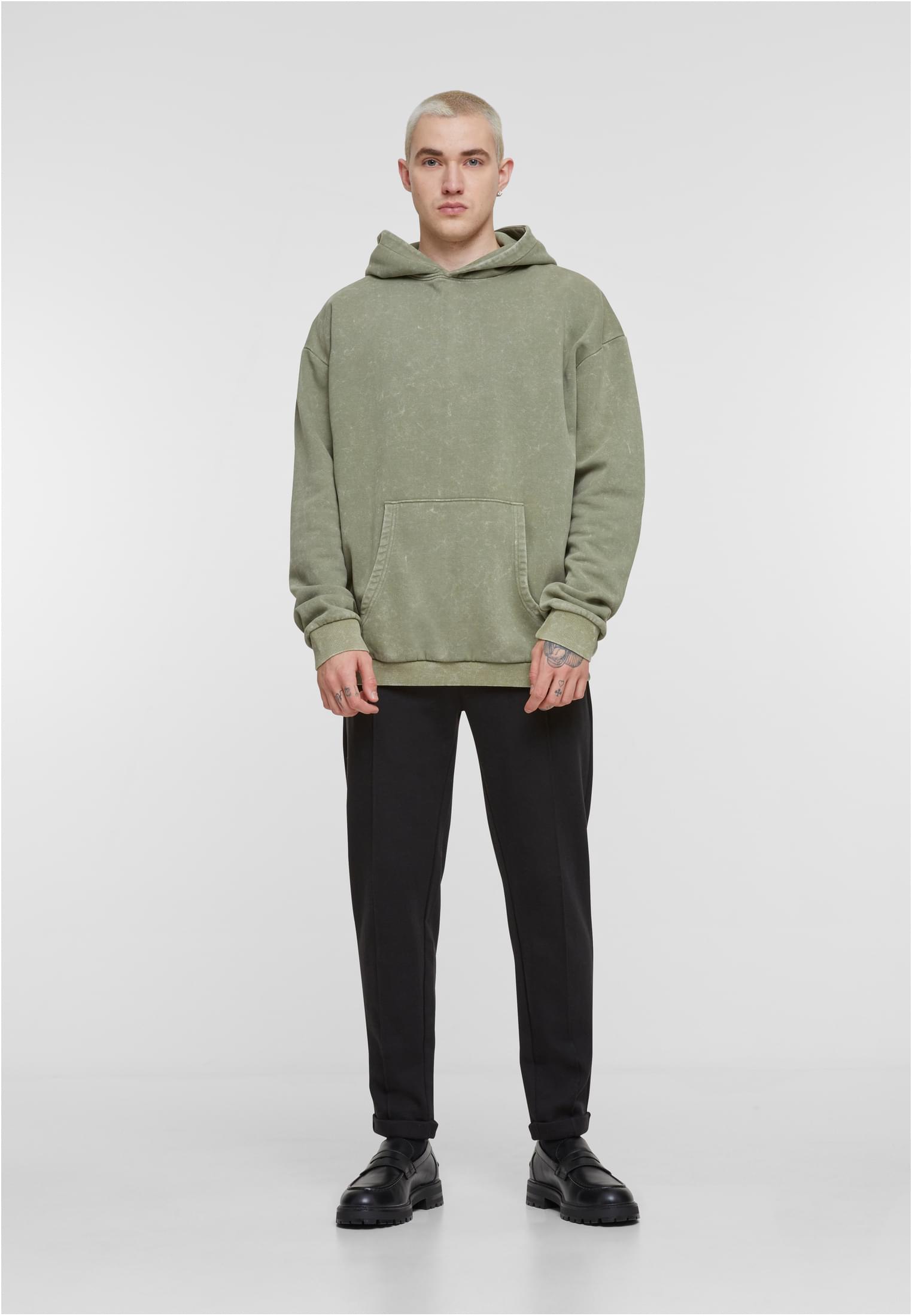 UC Cropped Interlock Jogg Chino