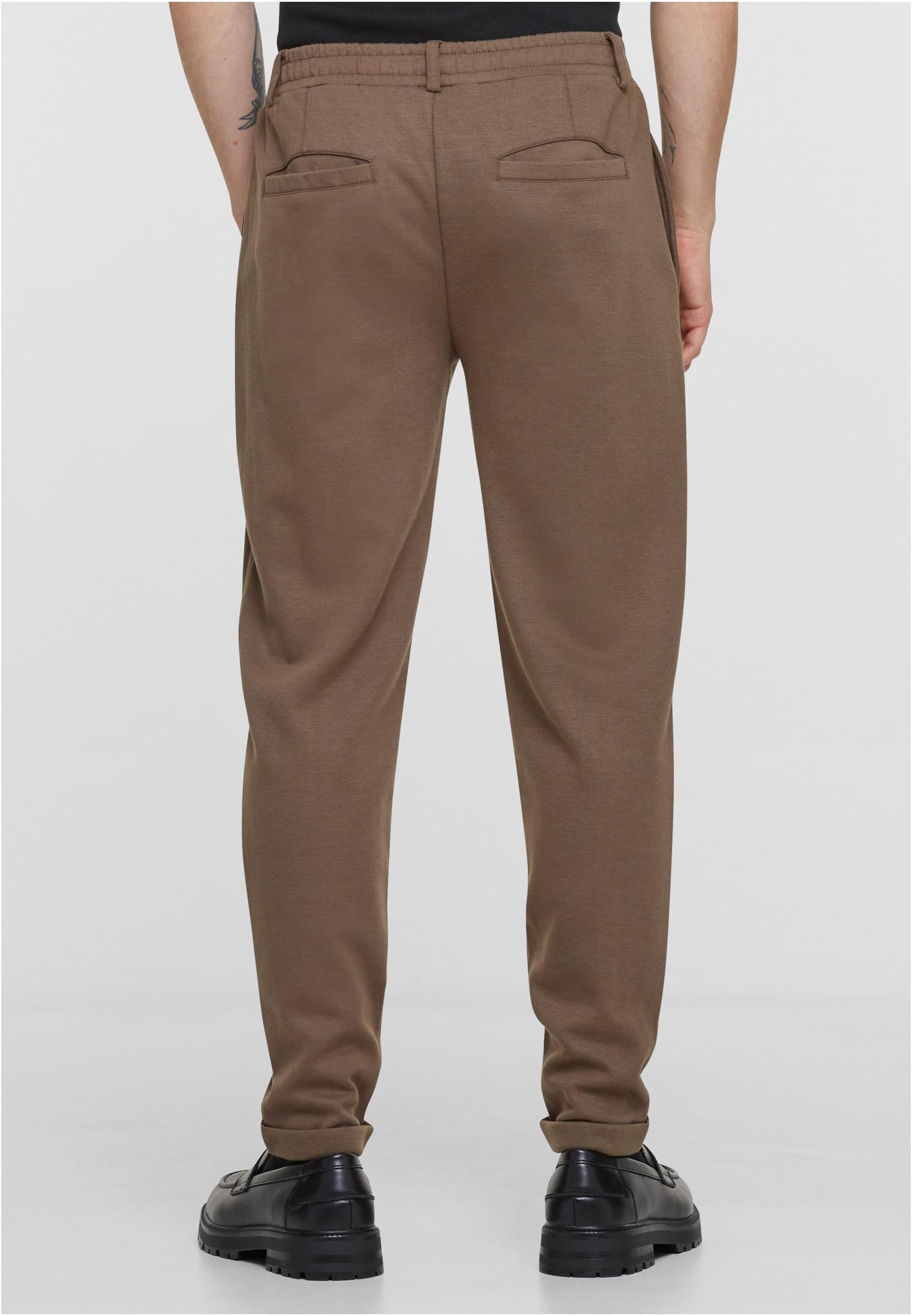 UC Cropped Interlock Jogg Chino