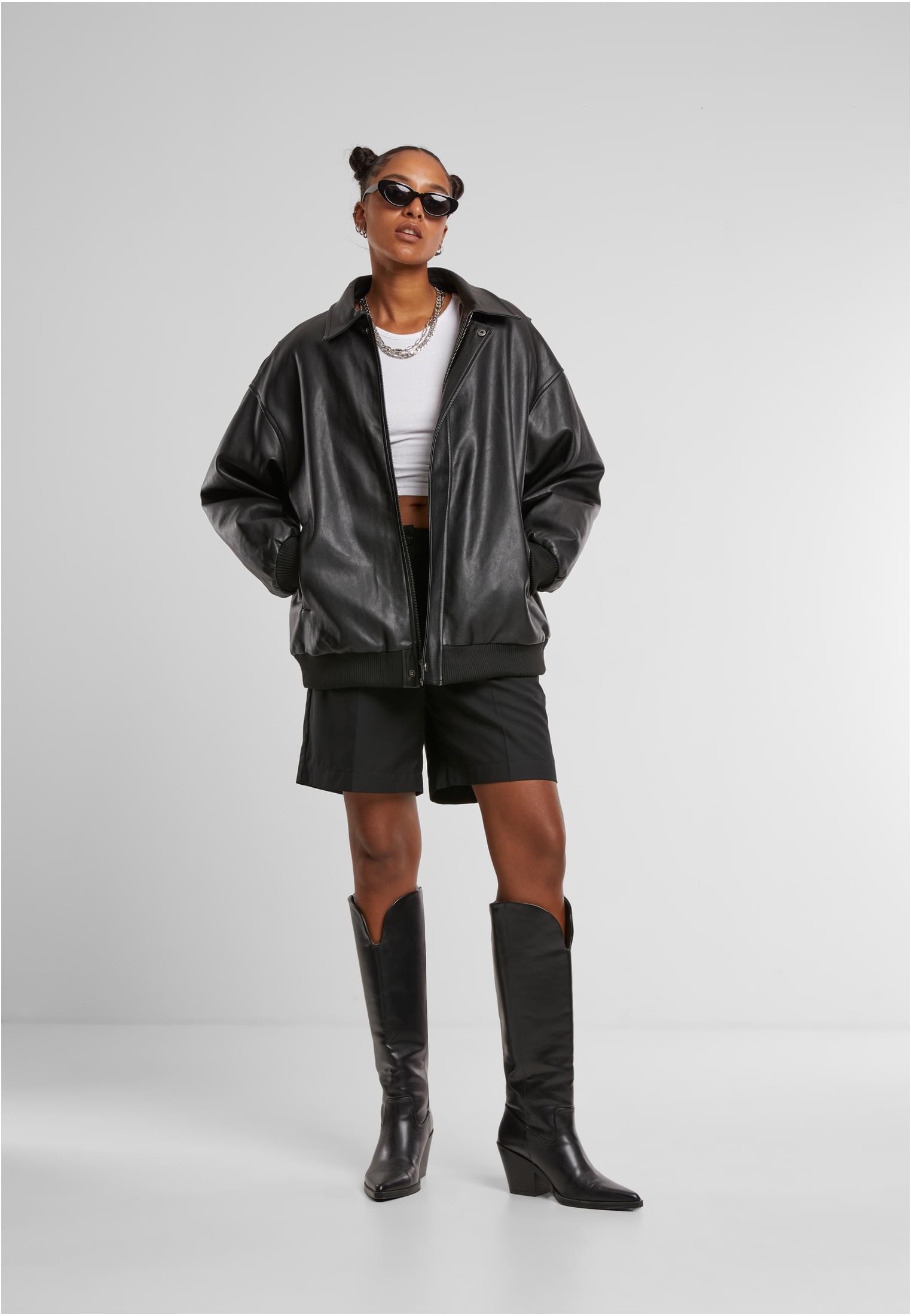 UC Pleated Bermuda Shorts