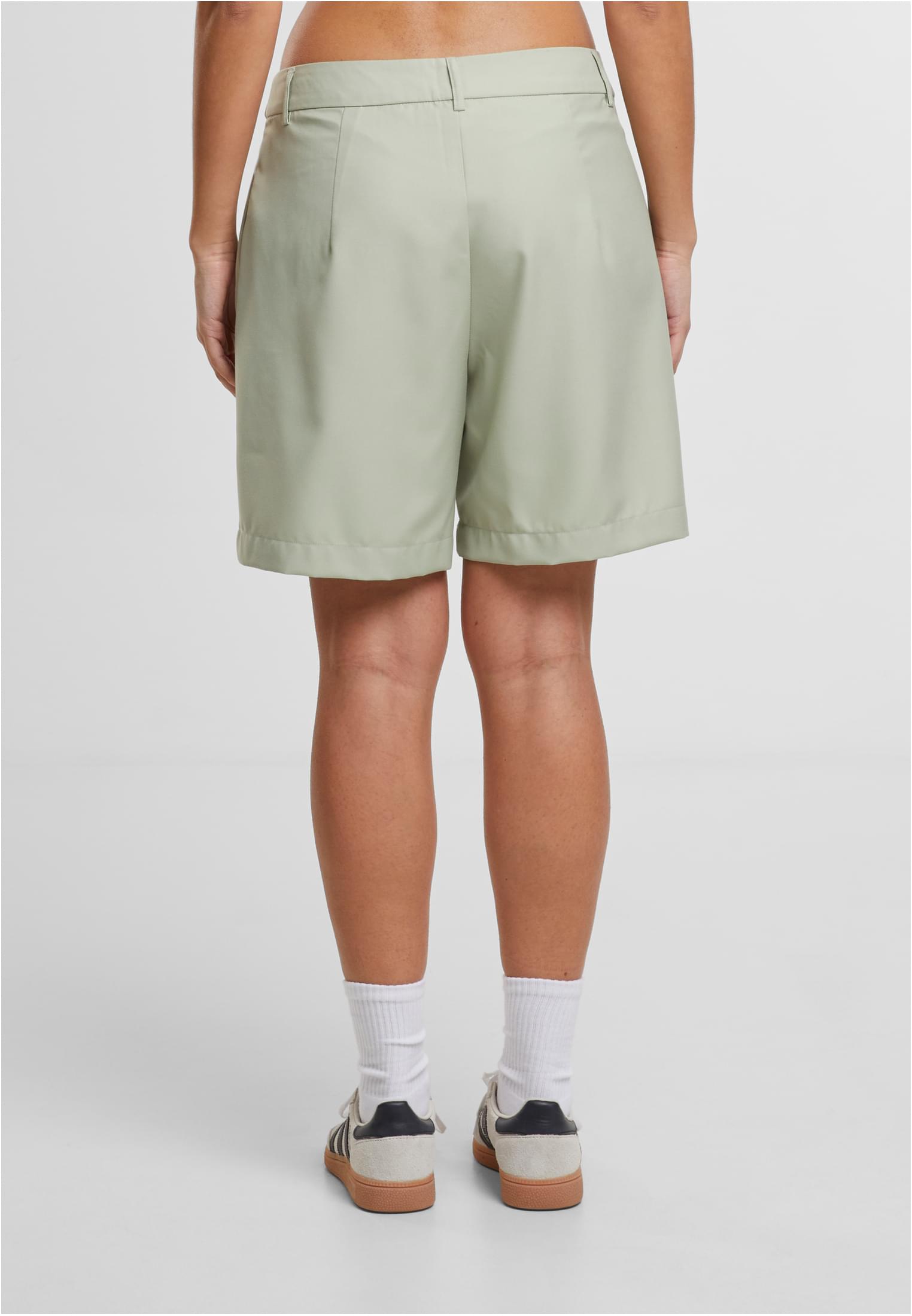 UC Pleated Bermuda Shorts