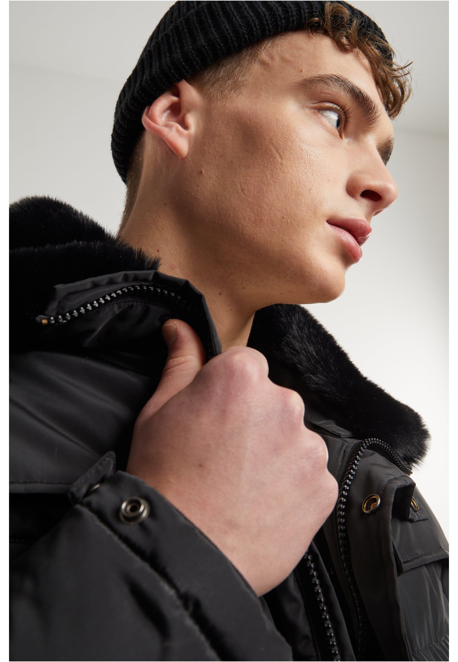 UC Puffer Jacket With Detachable Fur Collar