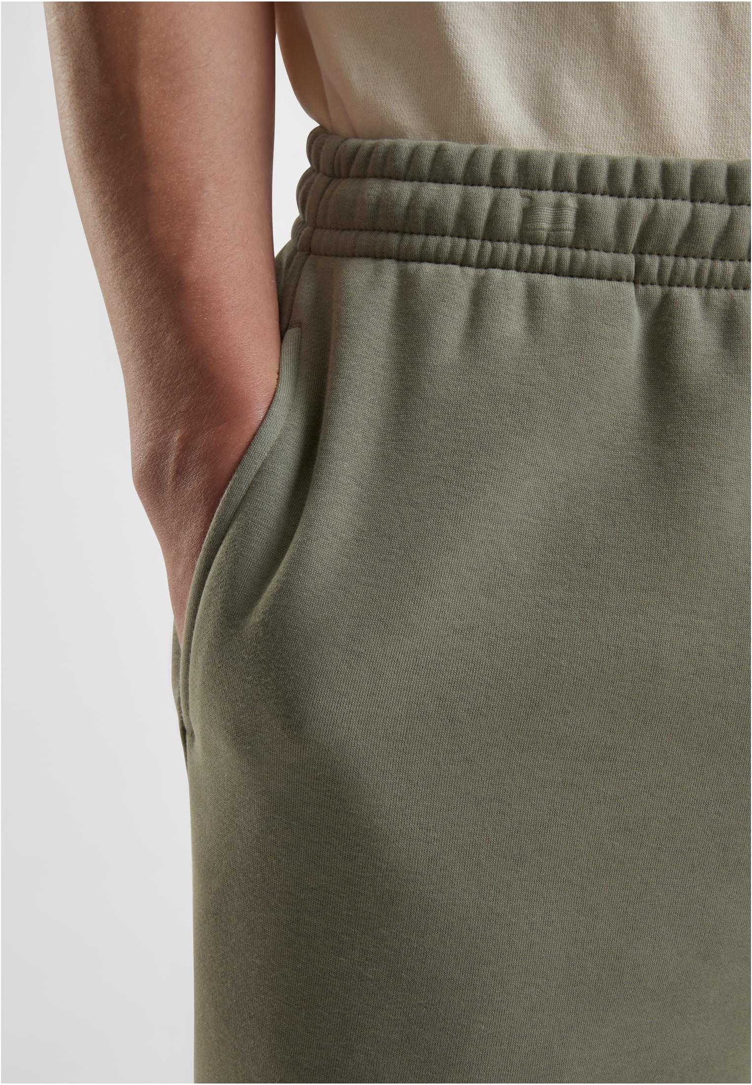 UC Fluffy Trackpants