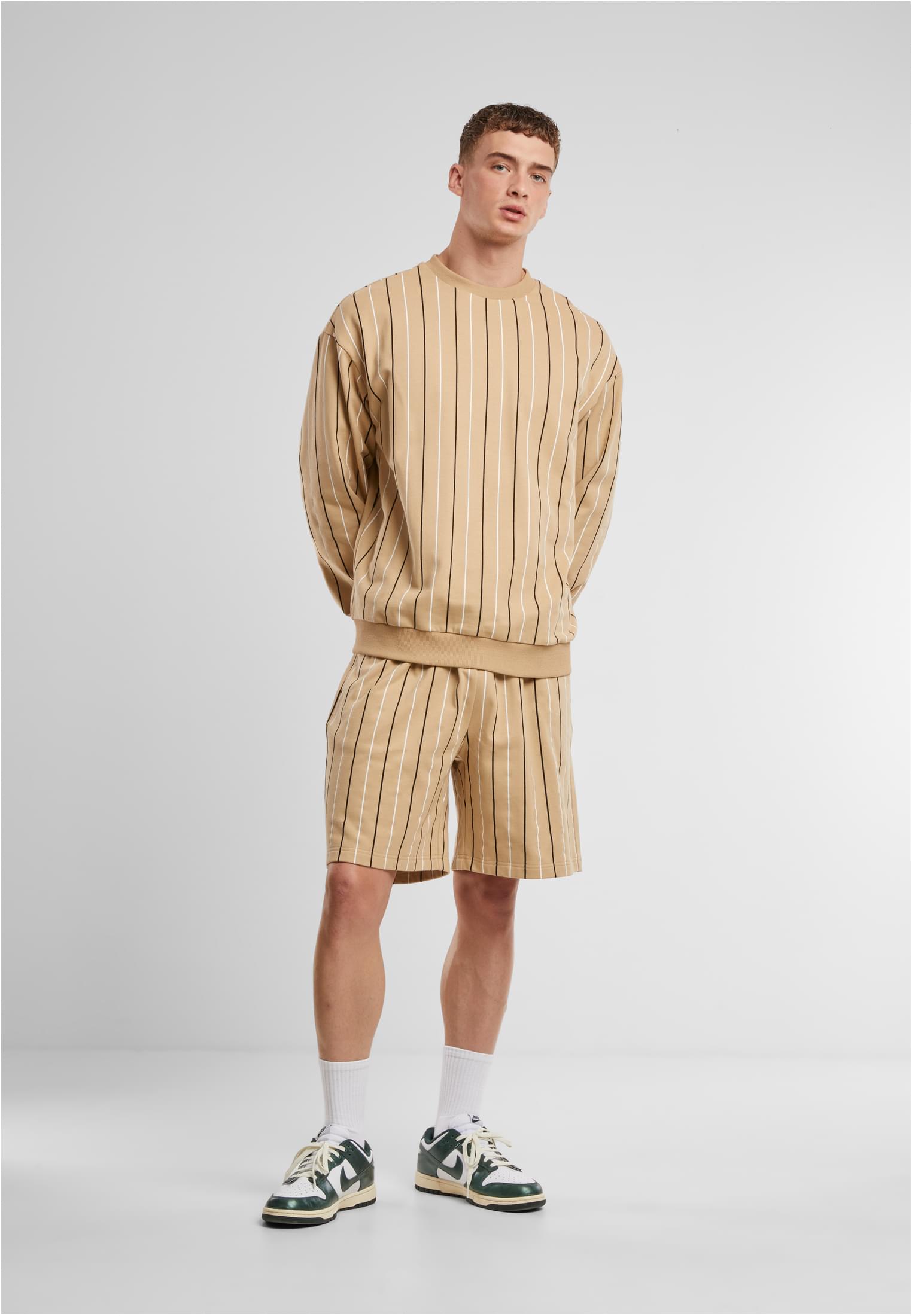 Pantaloncini gessati stampati UC