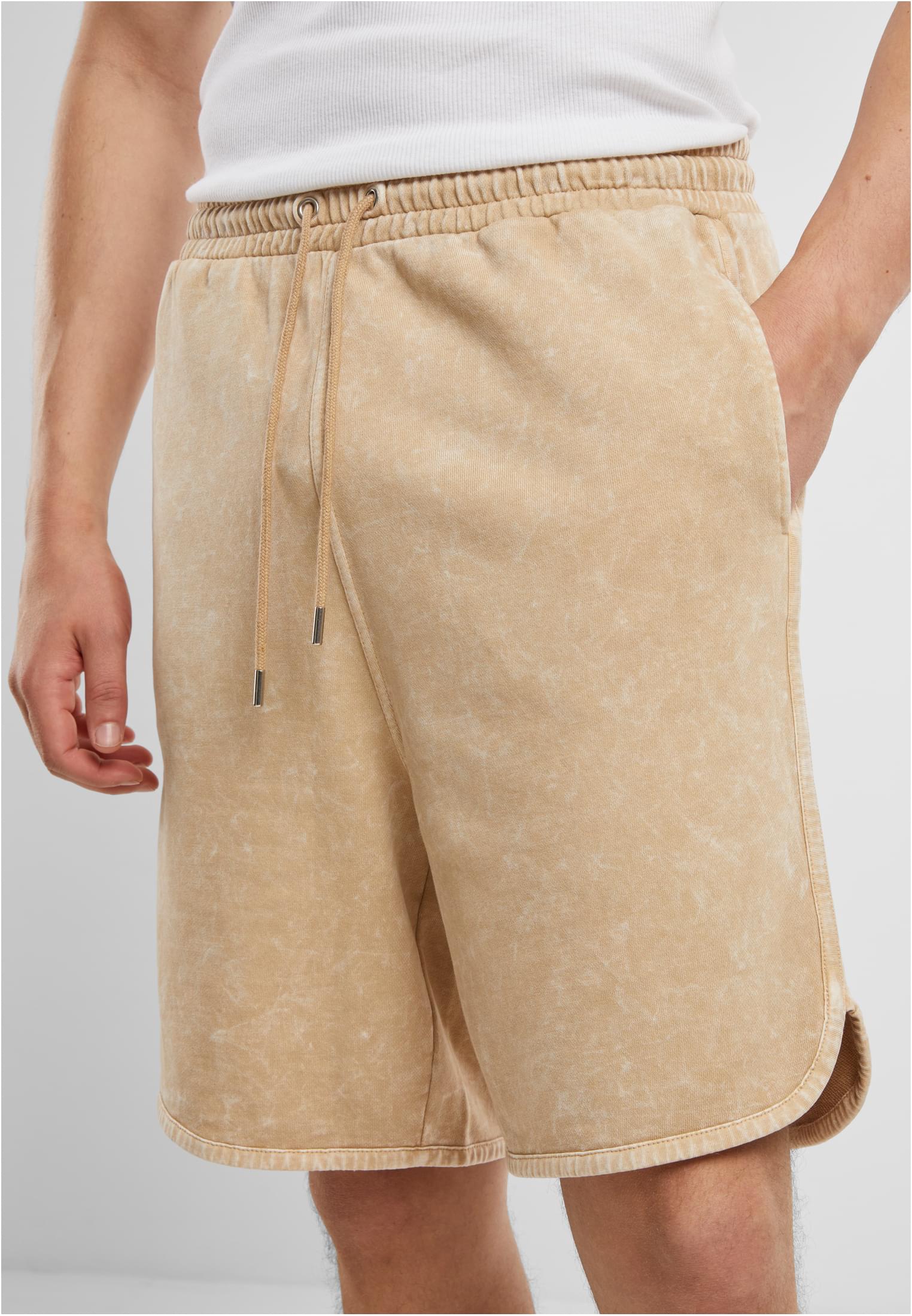 UC Washed Piped Shorts