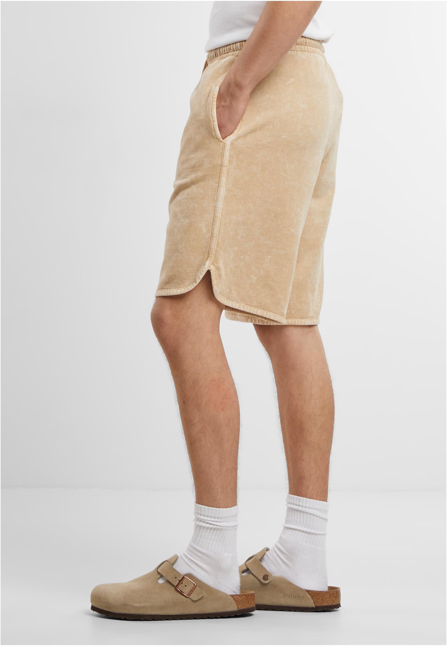 UC Washed Piped Shorts