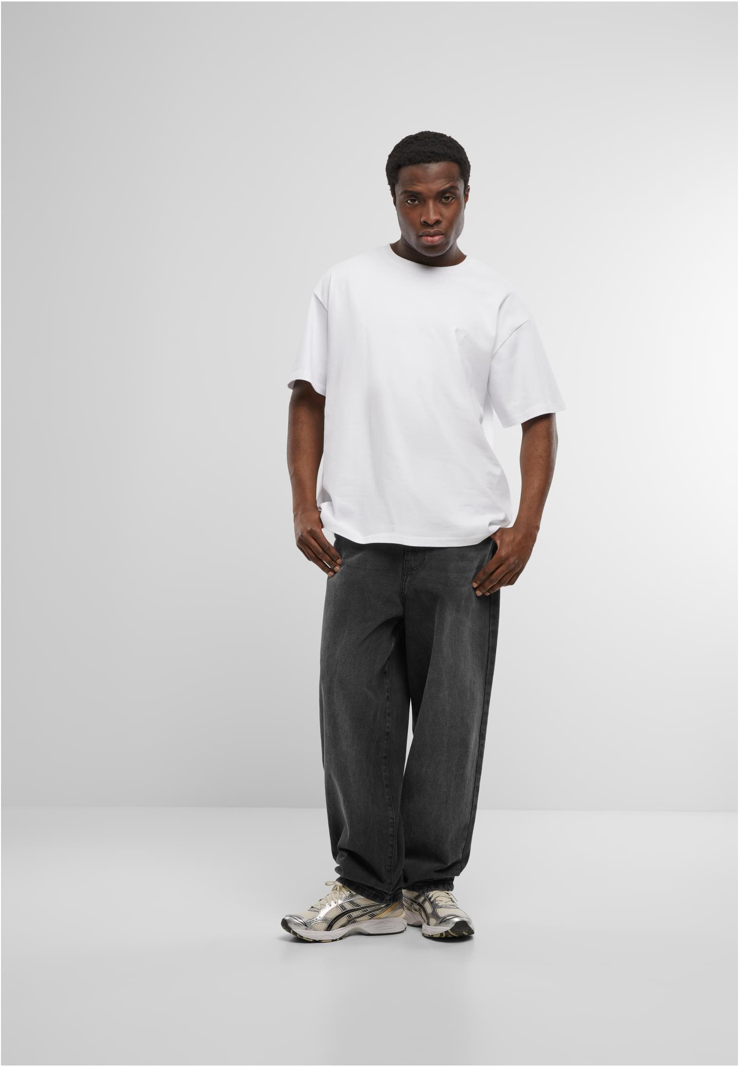 UC Relaxed Dropped Shoulder Tee