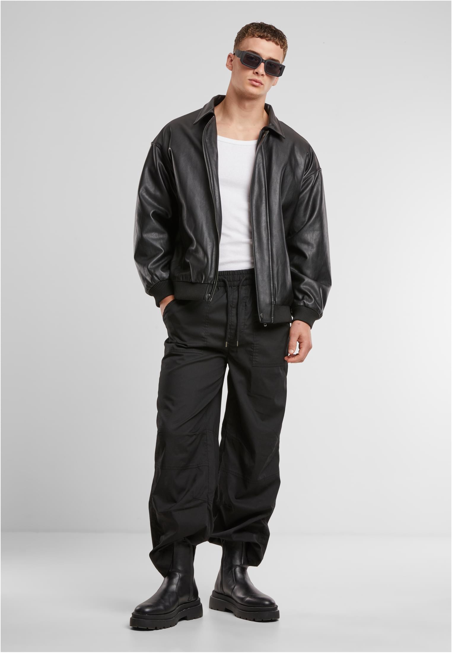 UC Loose Fit Pants With Darts