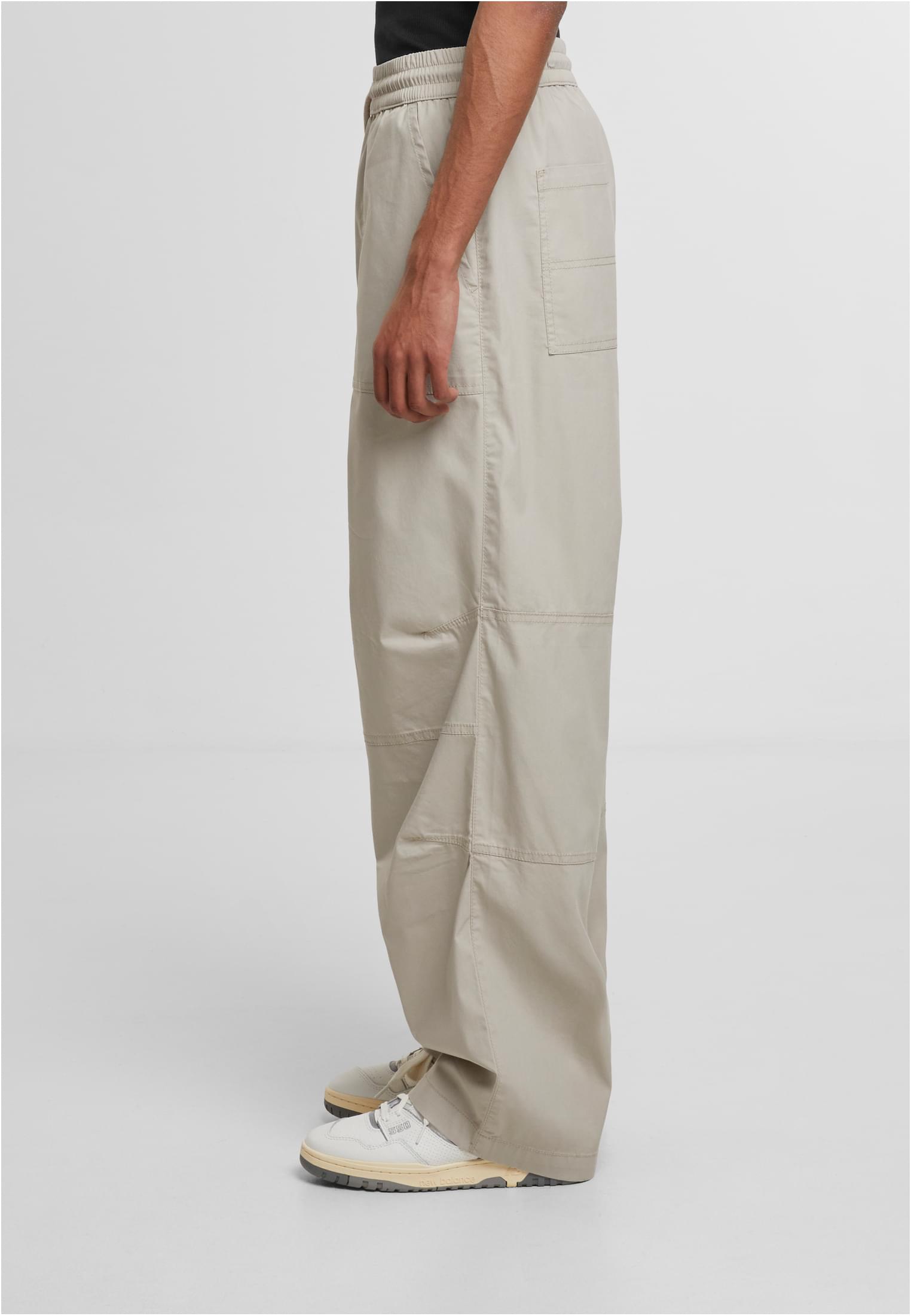 UC Loose Fit Pants With Darts