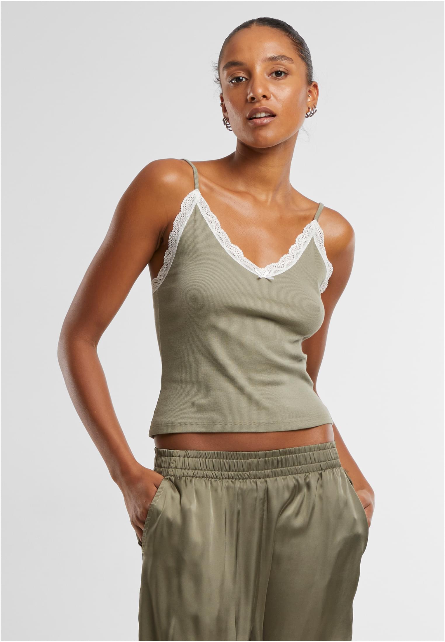 UC V-Neck Lace Top 2-Pack