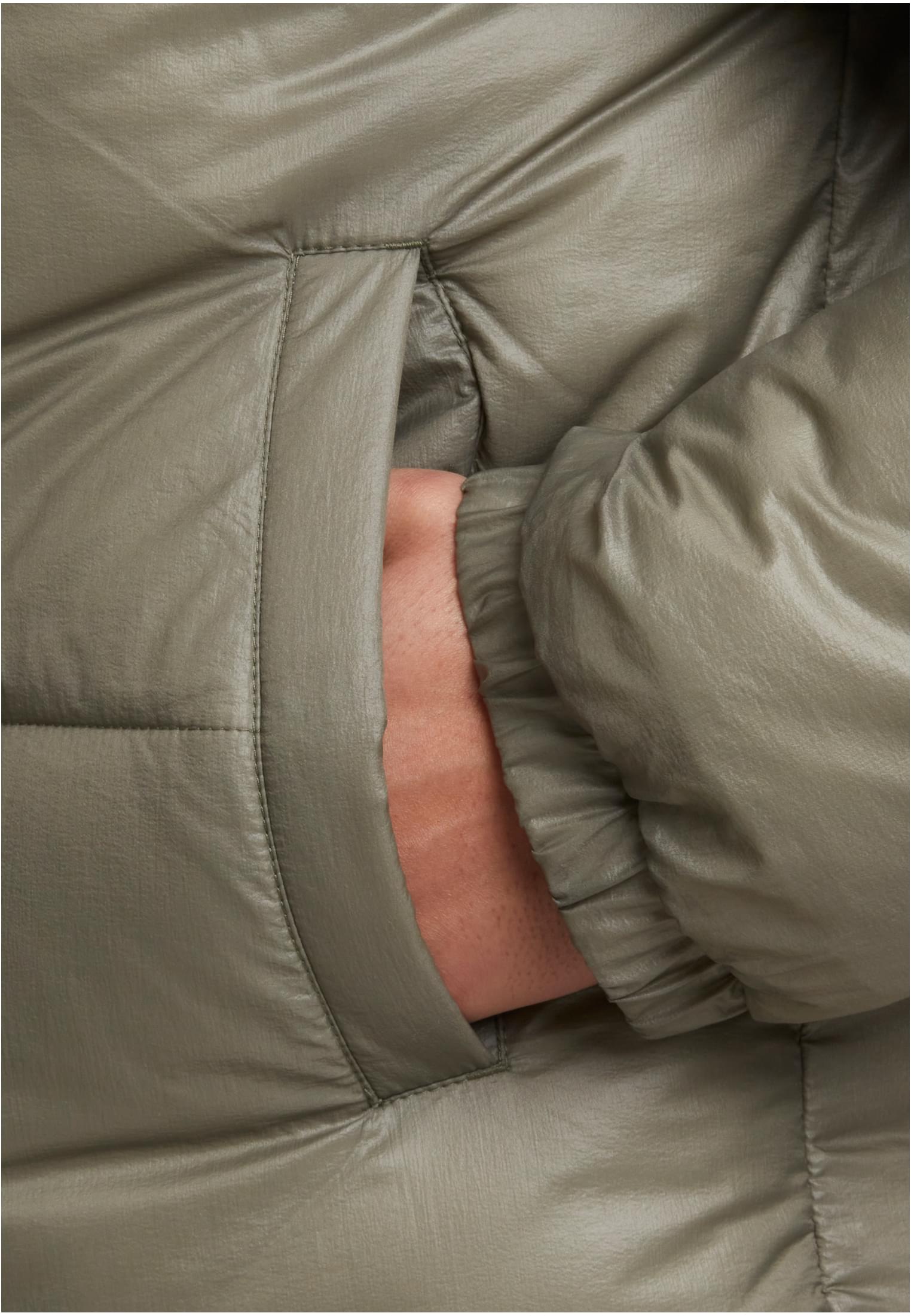 UC Crinkle Puffer Jacket