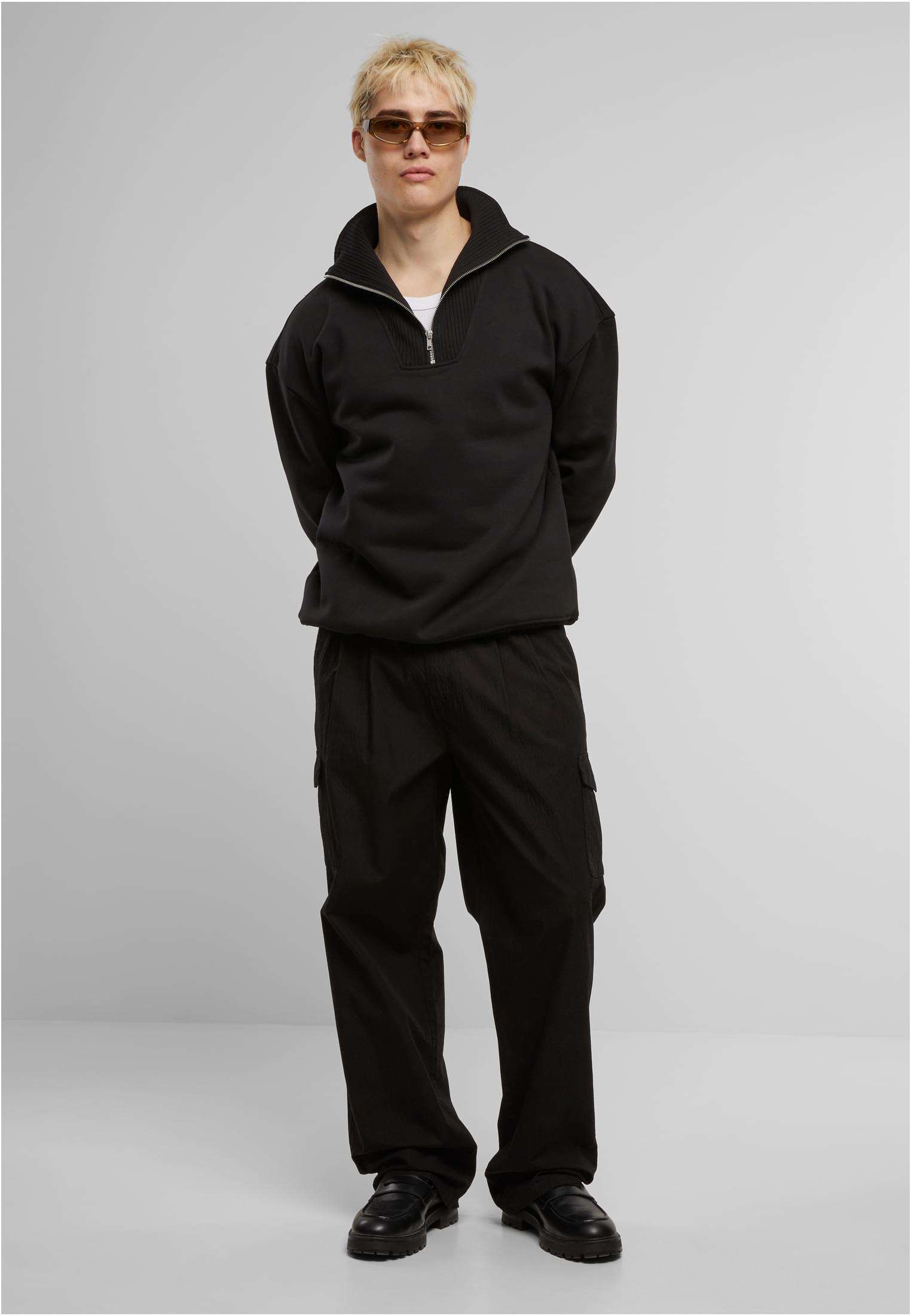 UC Wide Pleated Cargo Pants