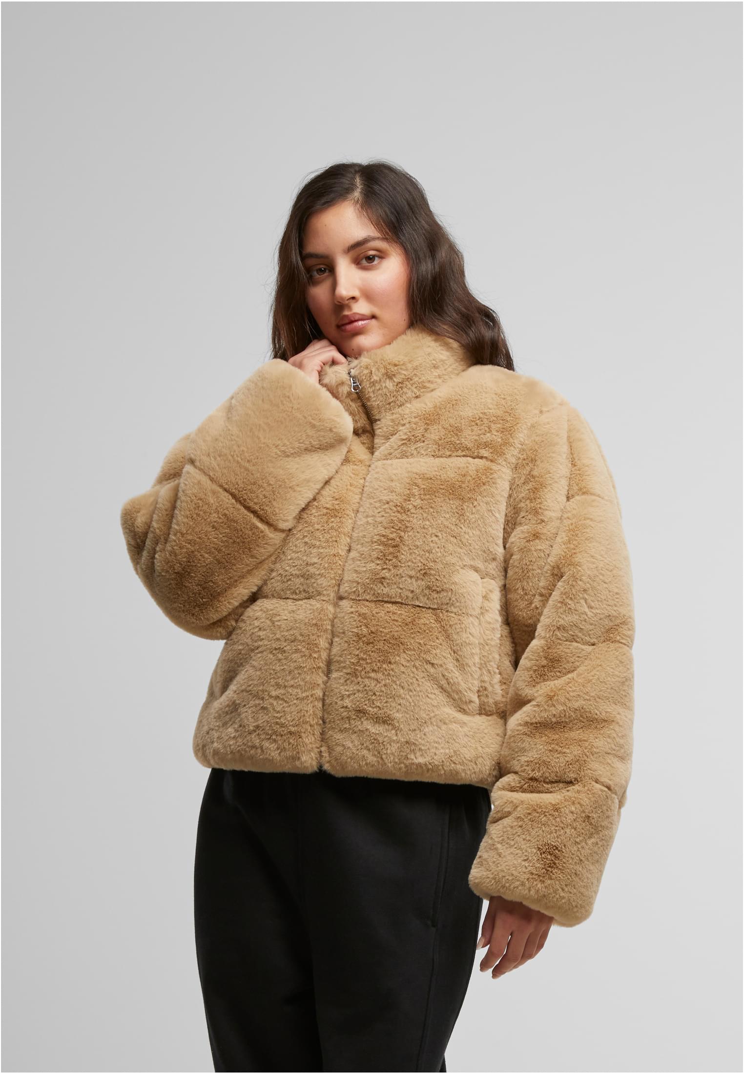 UC Short Faux Fur Puffer Jacket