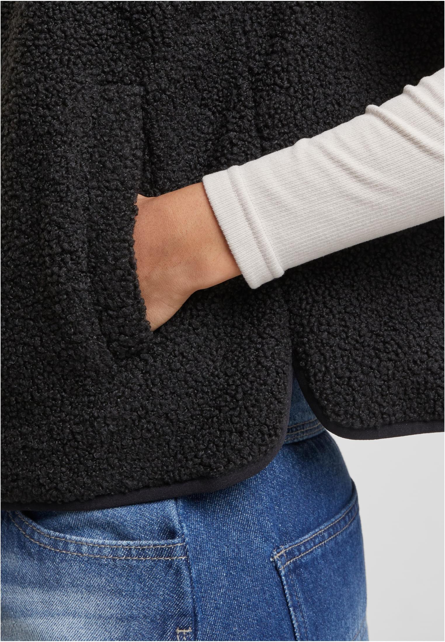 UC Buttoned Teddy Vest