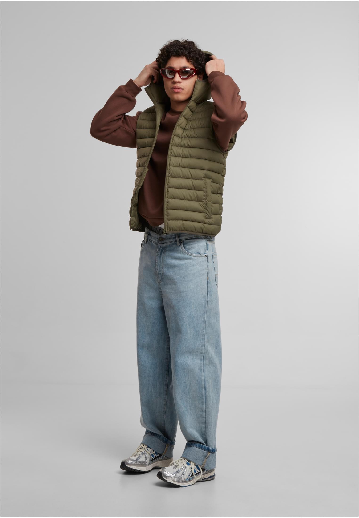 UC Basic Light Weigh Vest With Hood