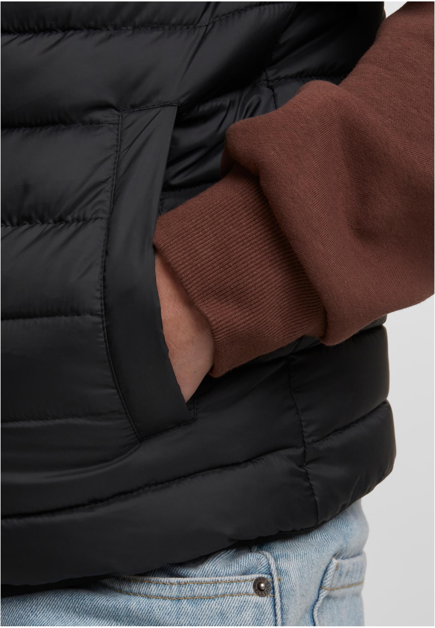 UC Basic Light Weigh Vest With Hood