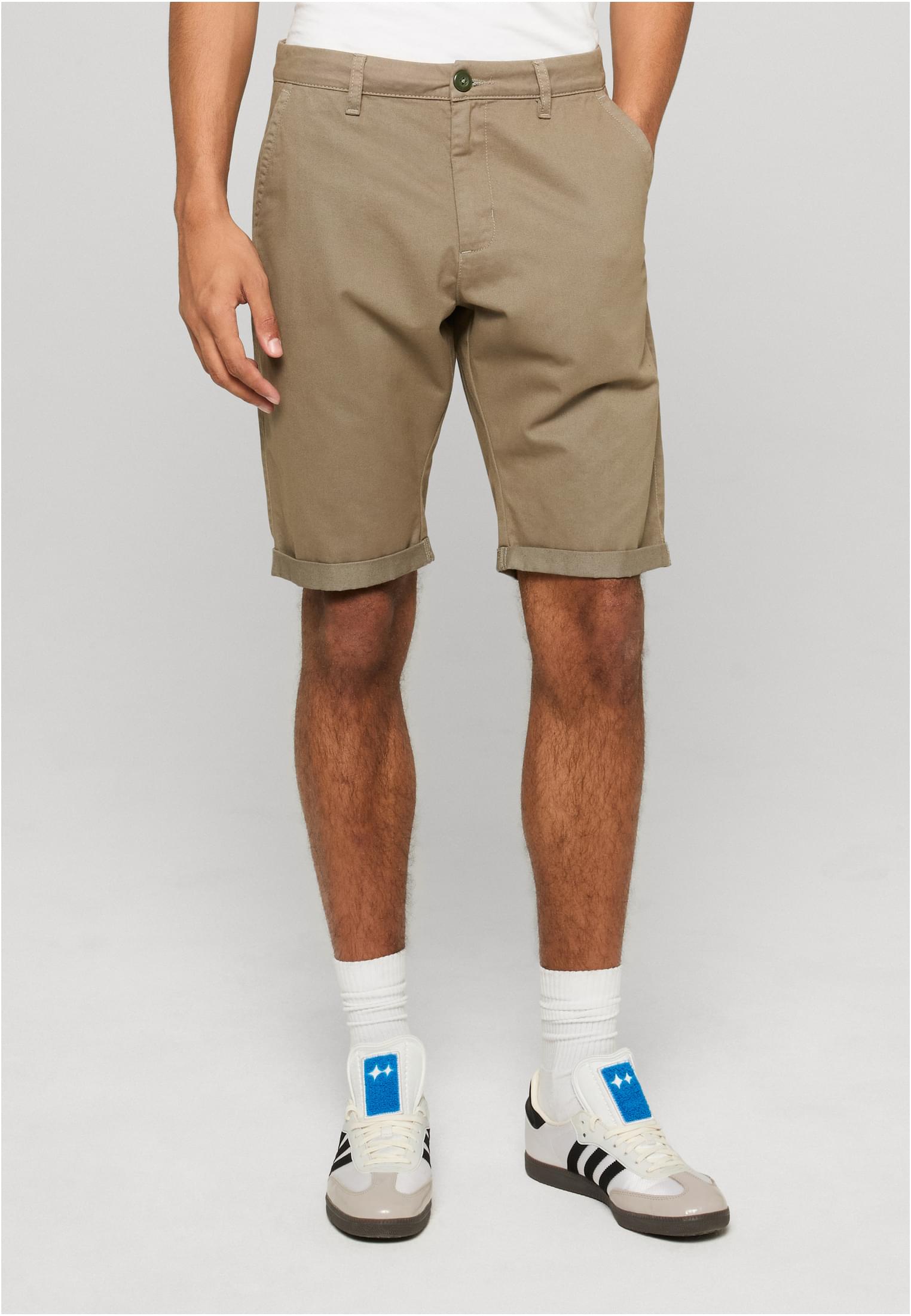 UC Basic Chino Shorts
