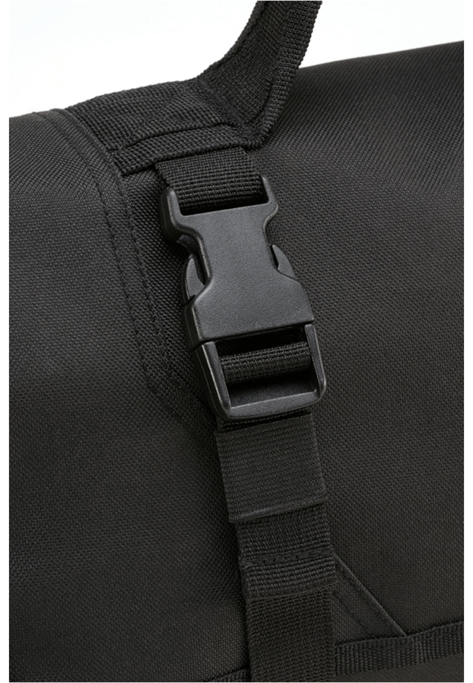 Närbild på det svarta snabbspännet på verktygsväskan B Tool Kit Large.