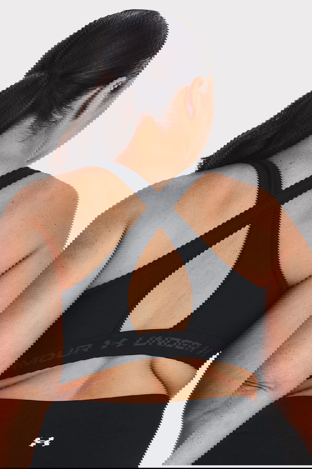 UA Crossback Mid Bra - Black - workoutbrands.com