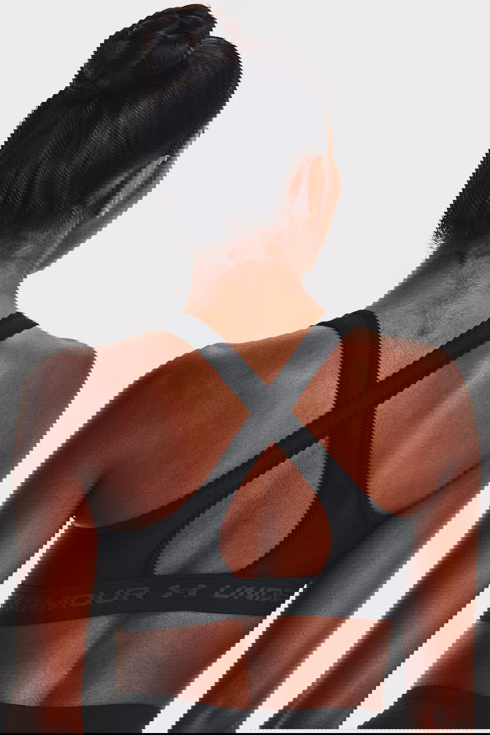 UA Crossback Mid Bra - Black - workoutbrands.com