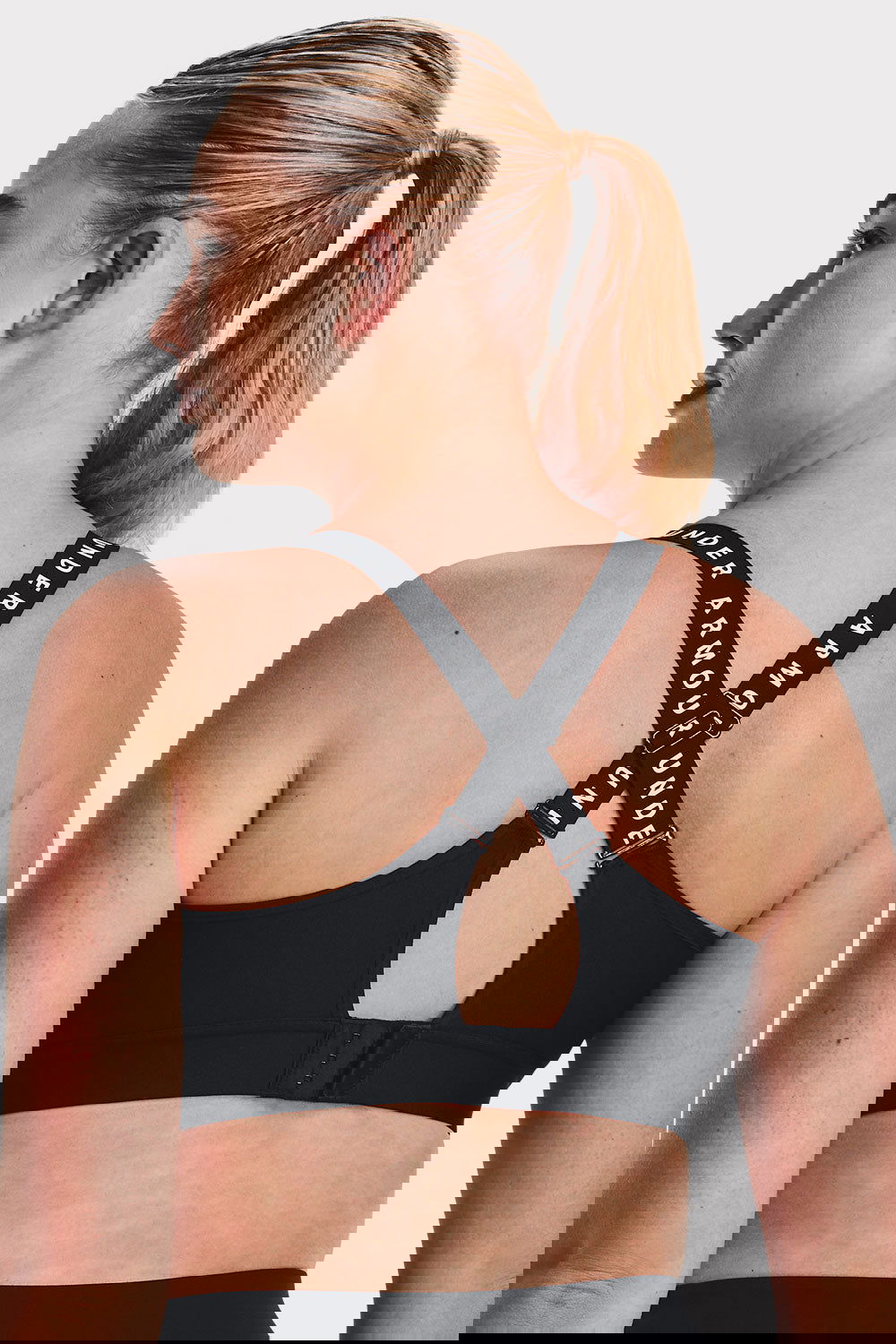 UA Infinity Mid Covered - Black - workoutbrands.com